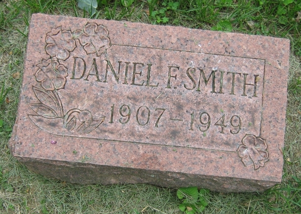 Daniel F Smith