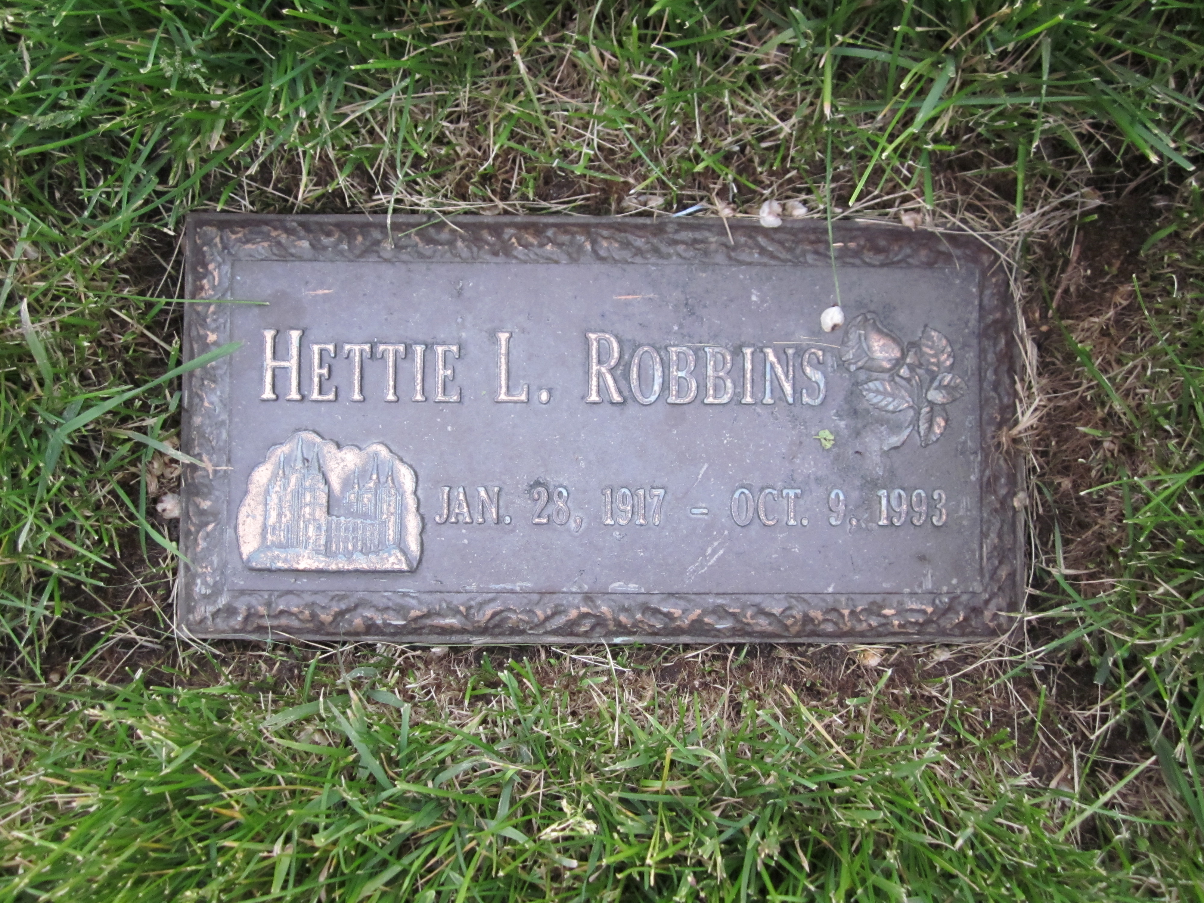 Hettie L Robbins