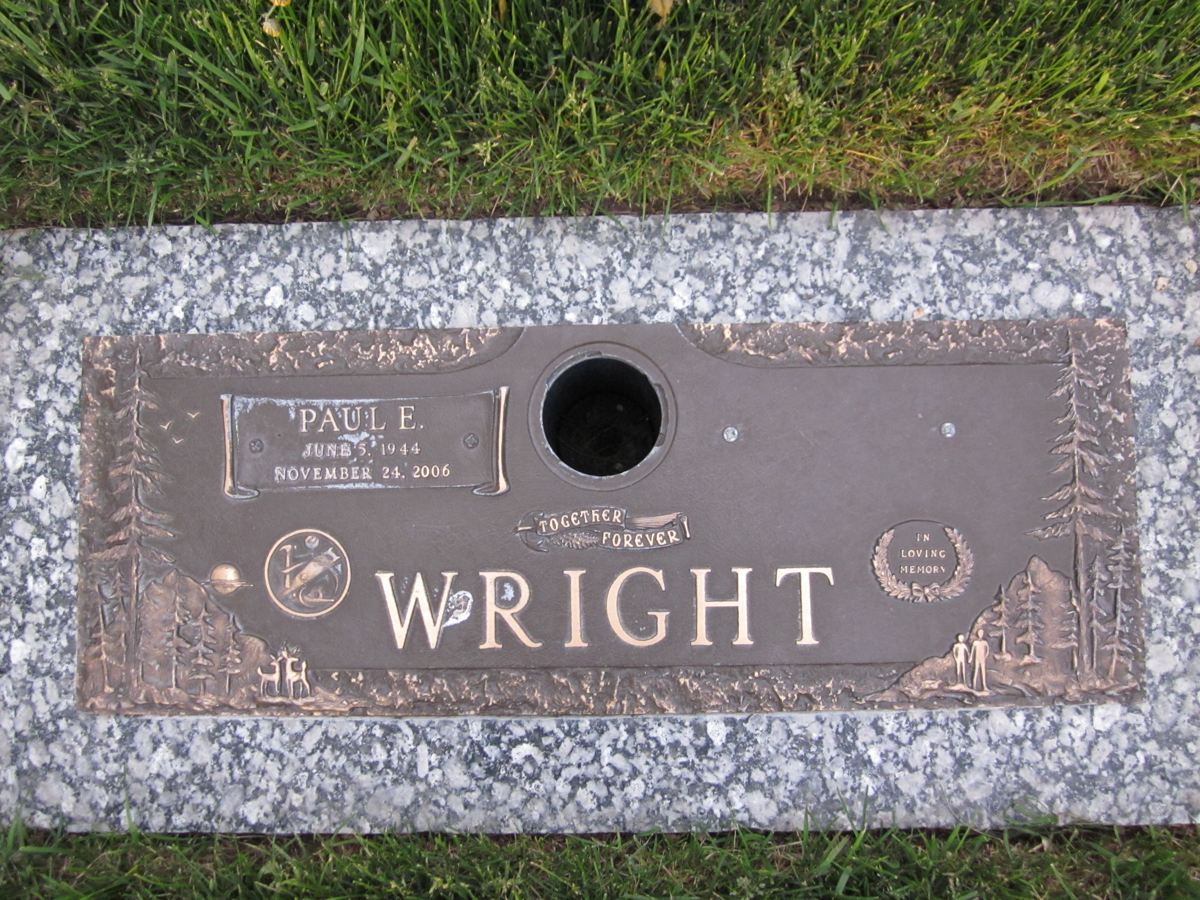 Paul E Wright