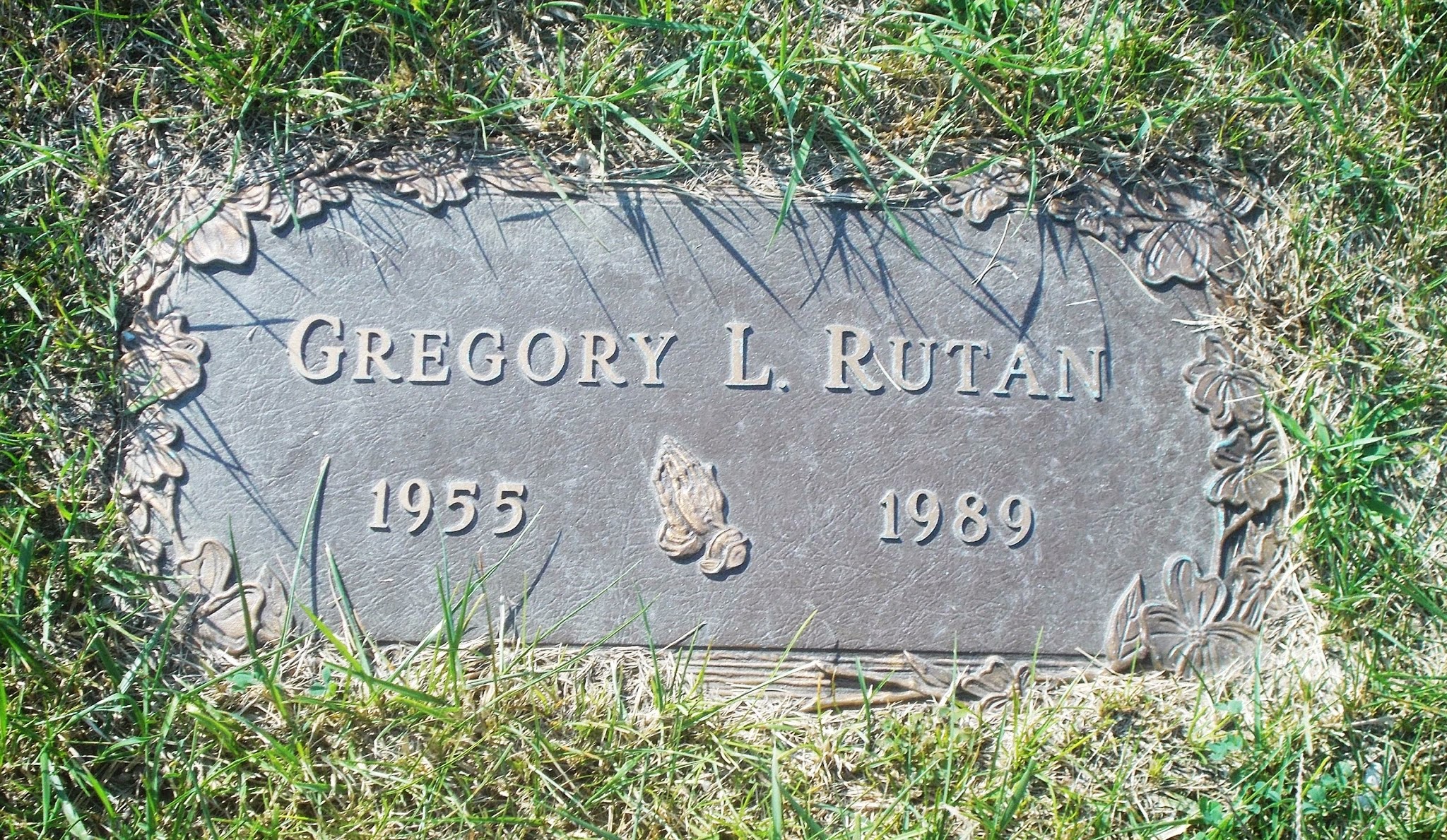 Gregory L Rutan