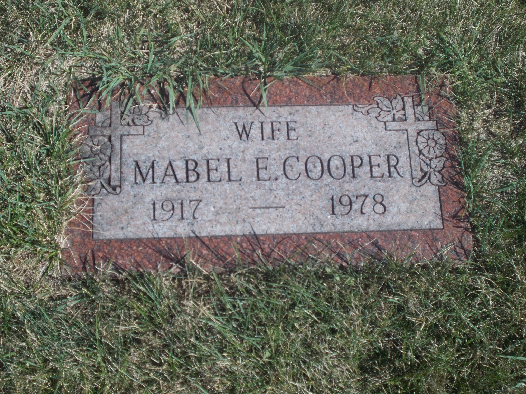Mabel E Cooper