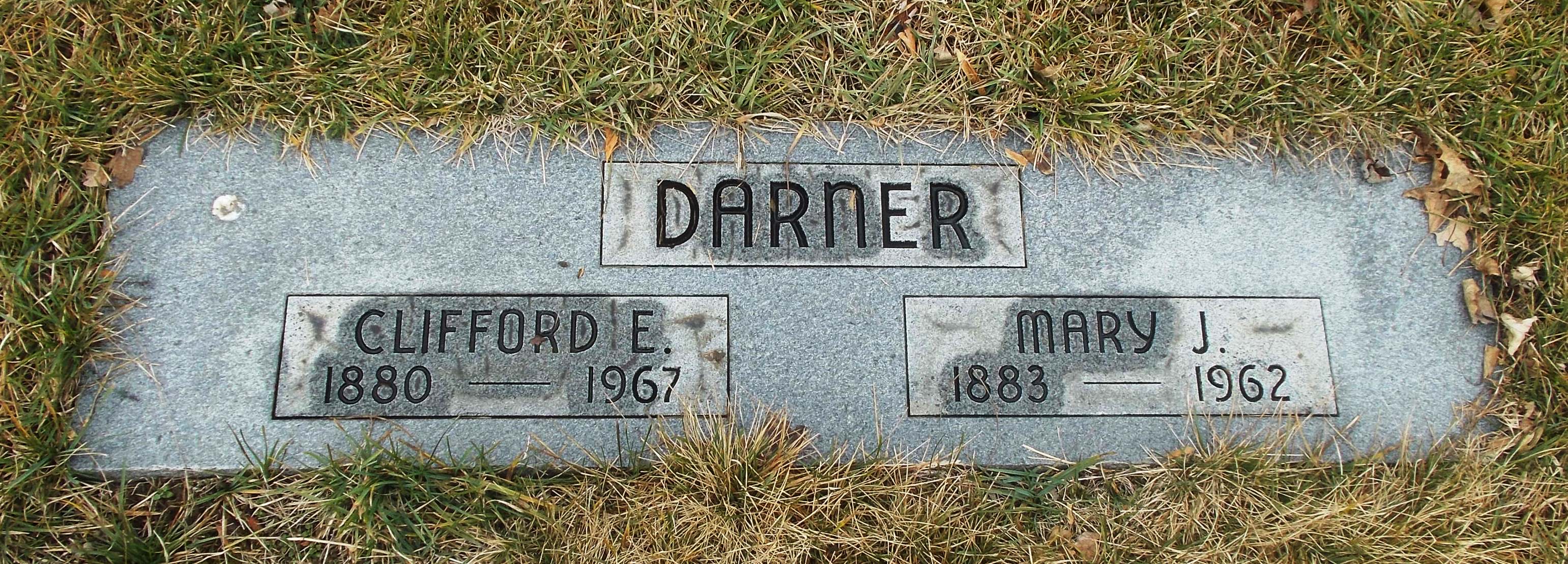 Mary J Darner