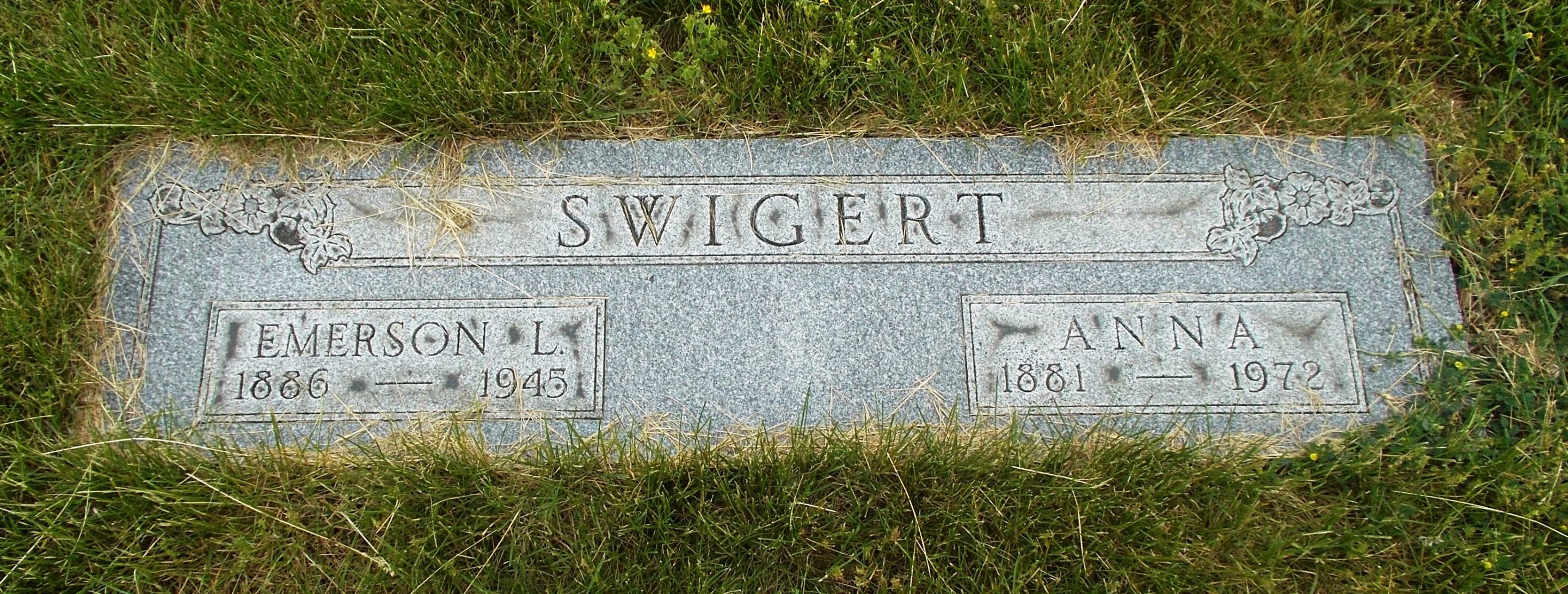 Emerson L Swigert