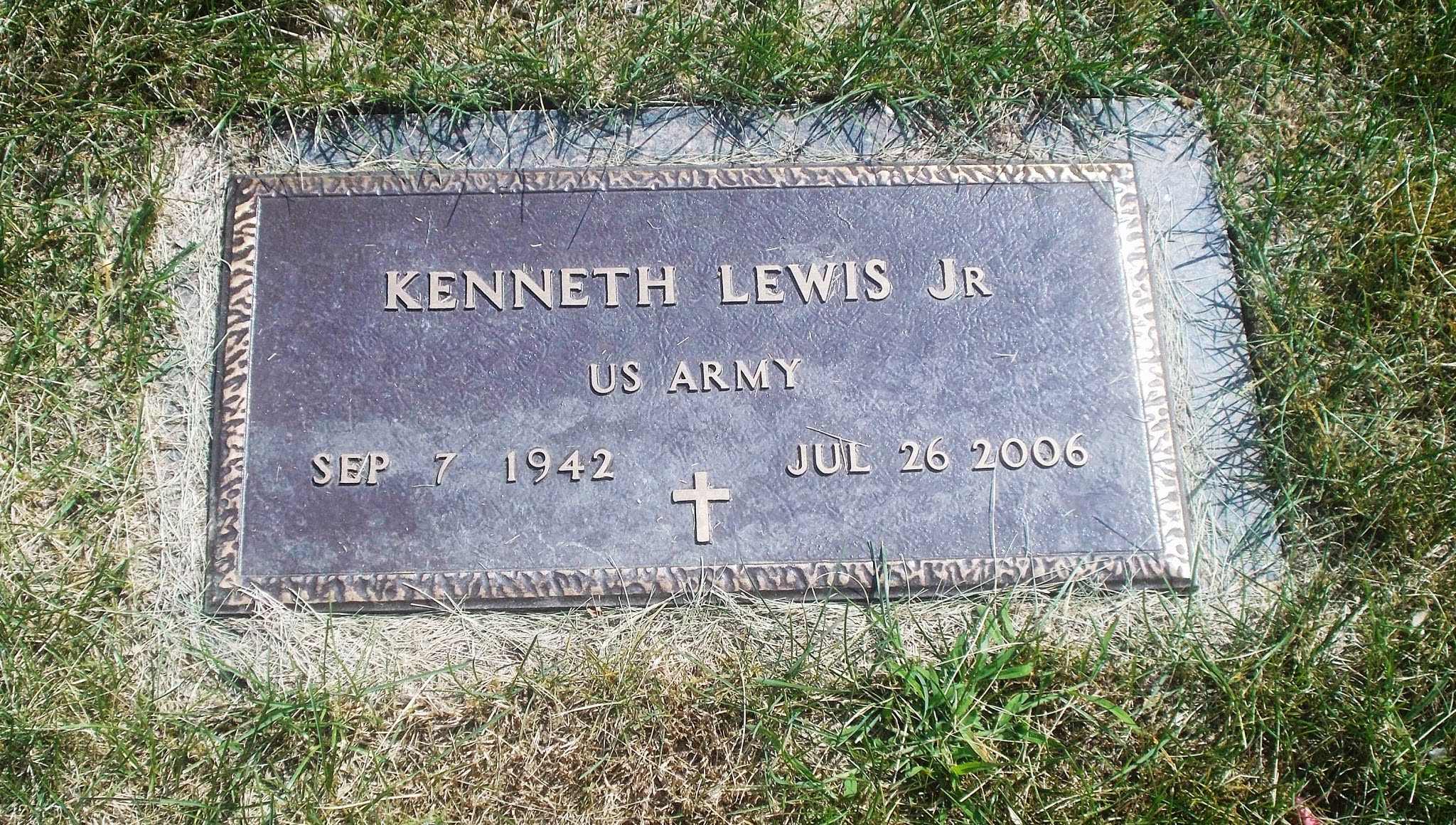 Kenneth Lewis, Jr