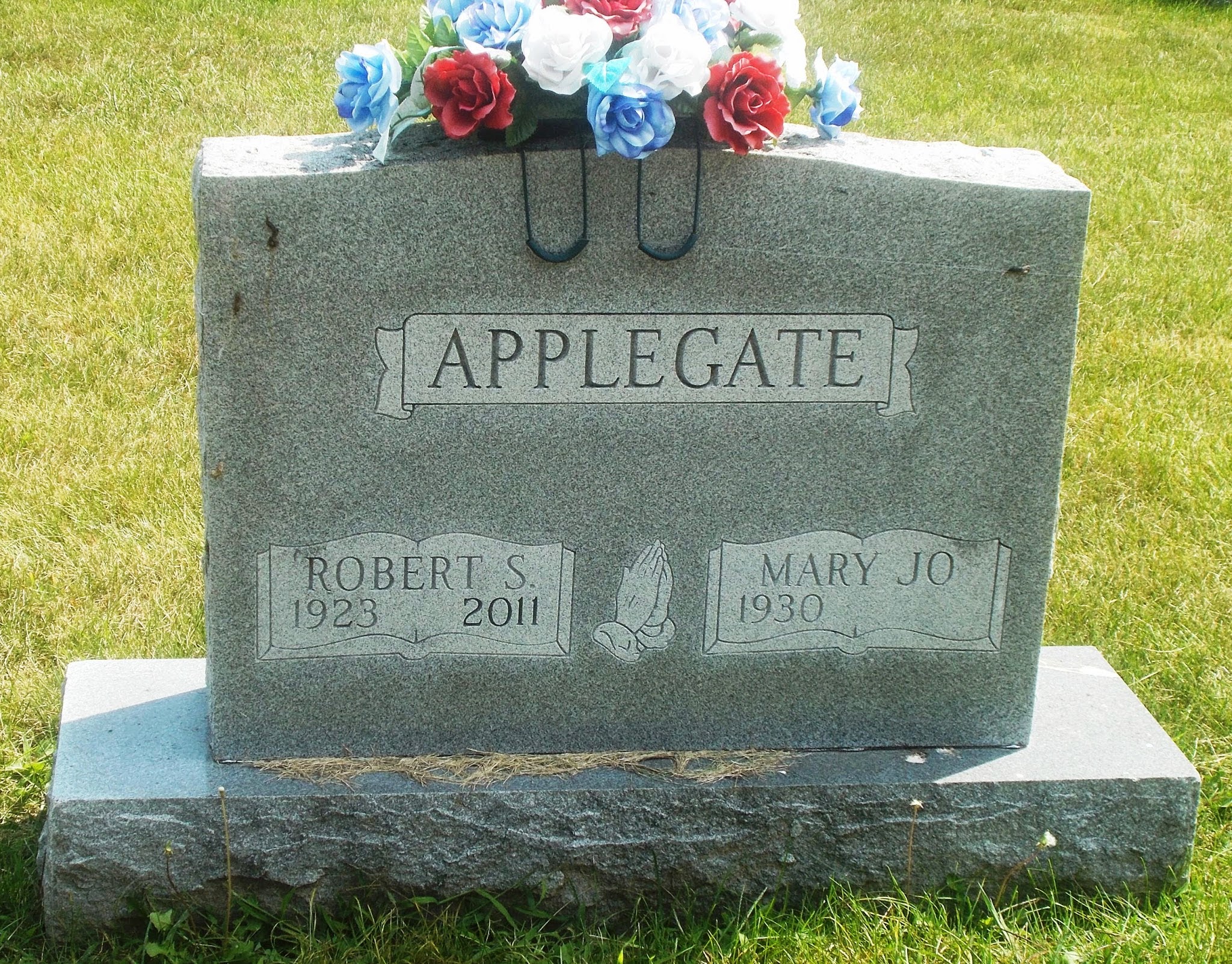 Mary Jo Applegate