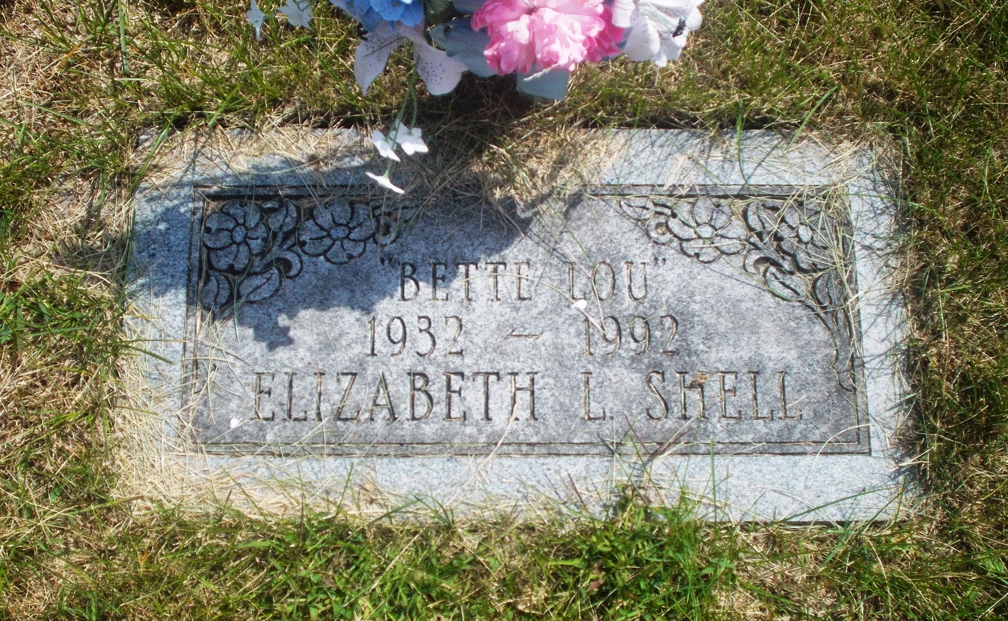 Elizabeth L "Bette Lou" Shell