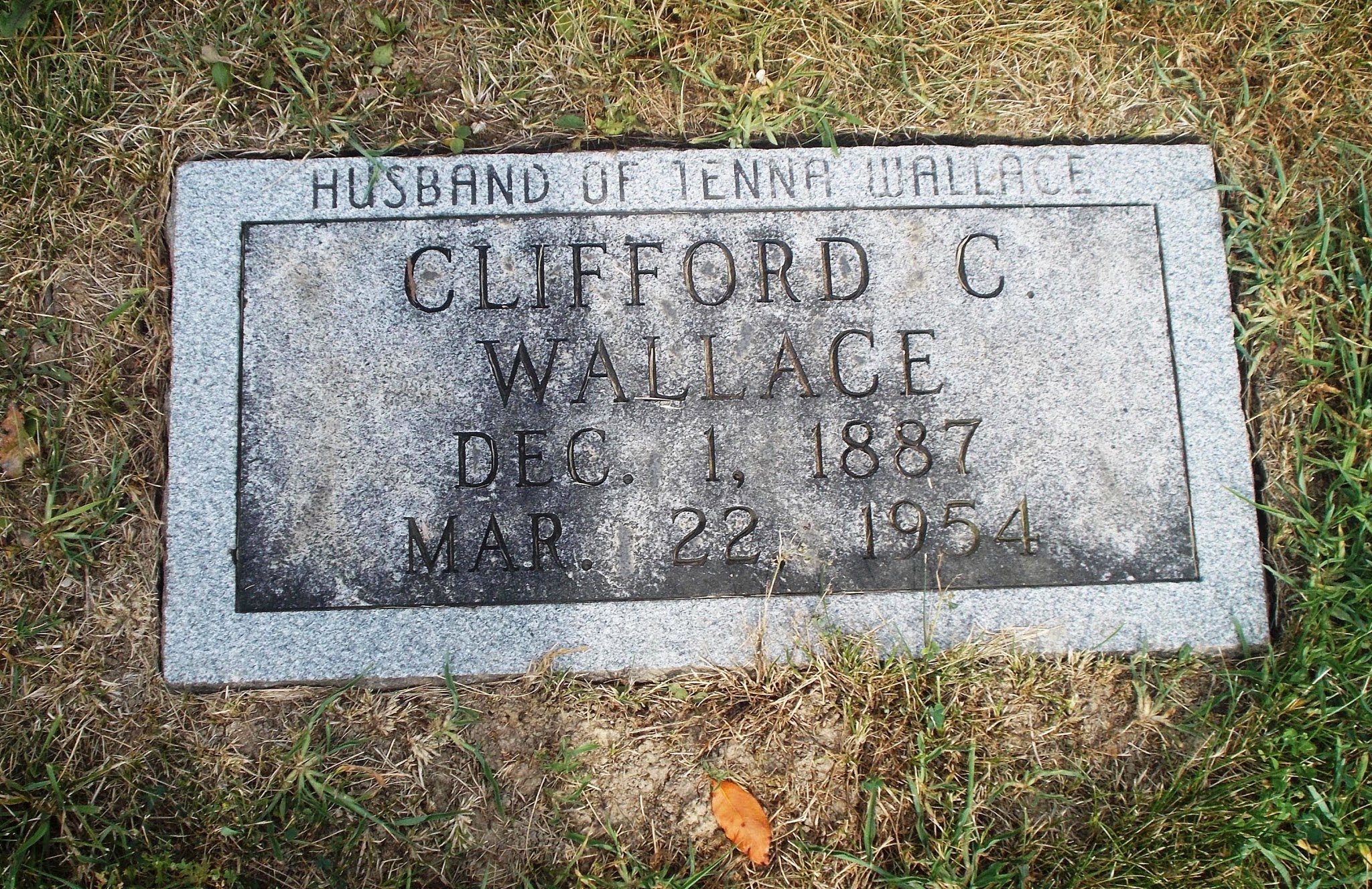 Clifford C Wallace