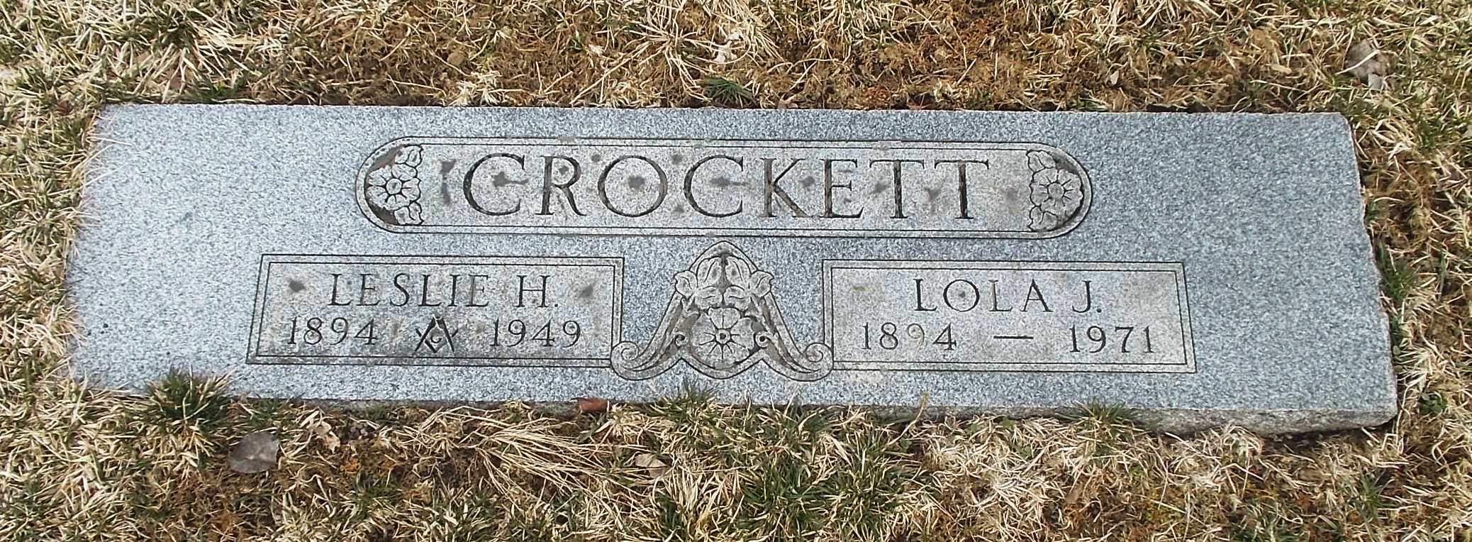 Leslie H Crockett