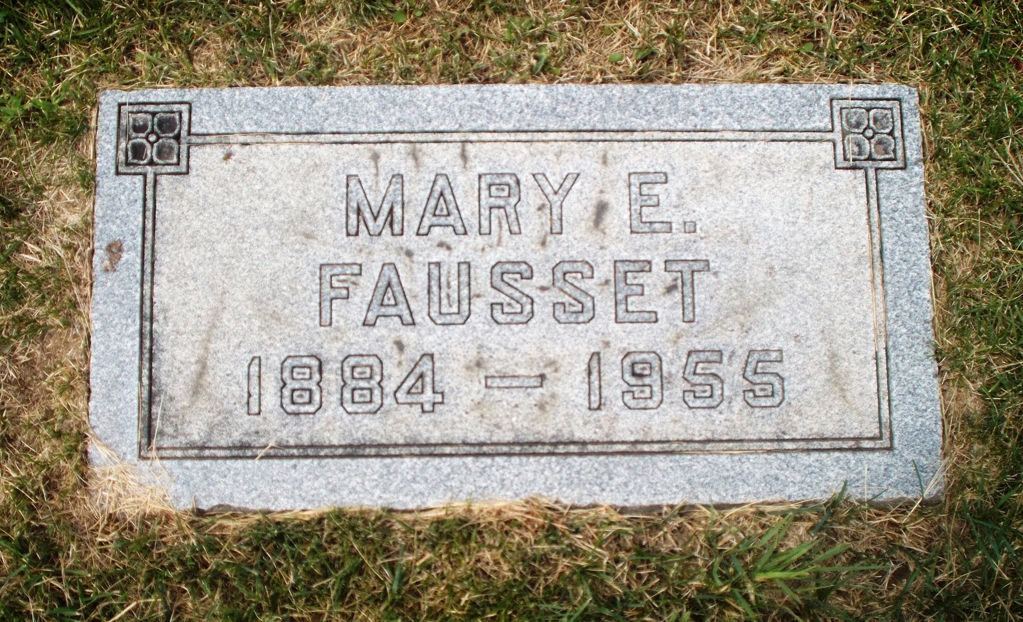 Mary E Fausset