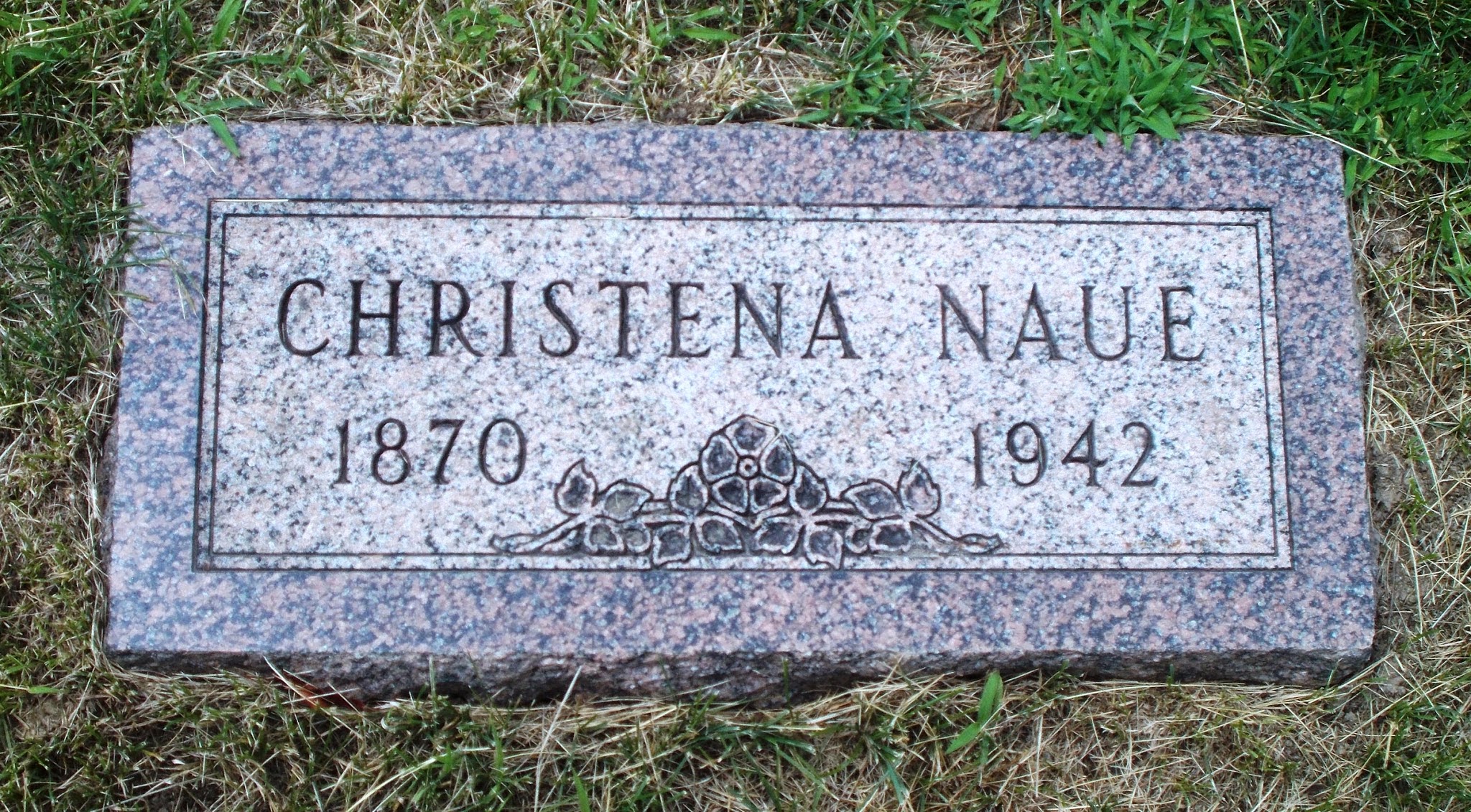 Christena Naue