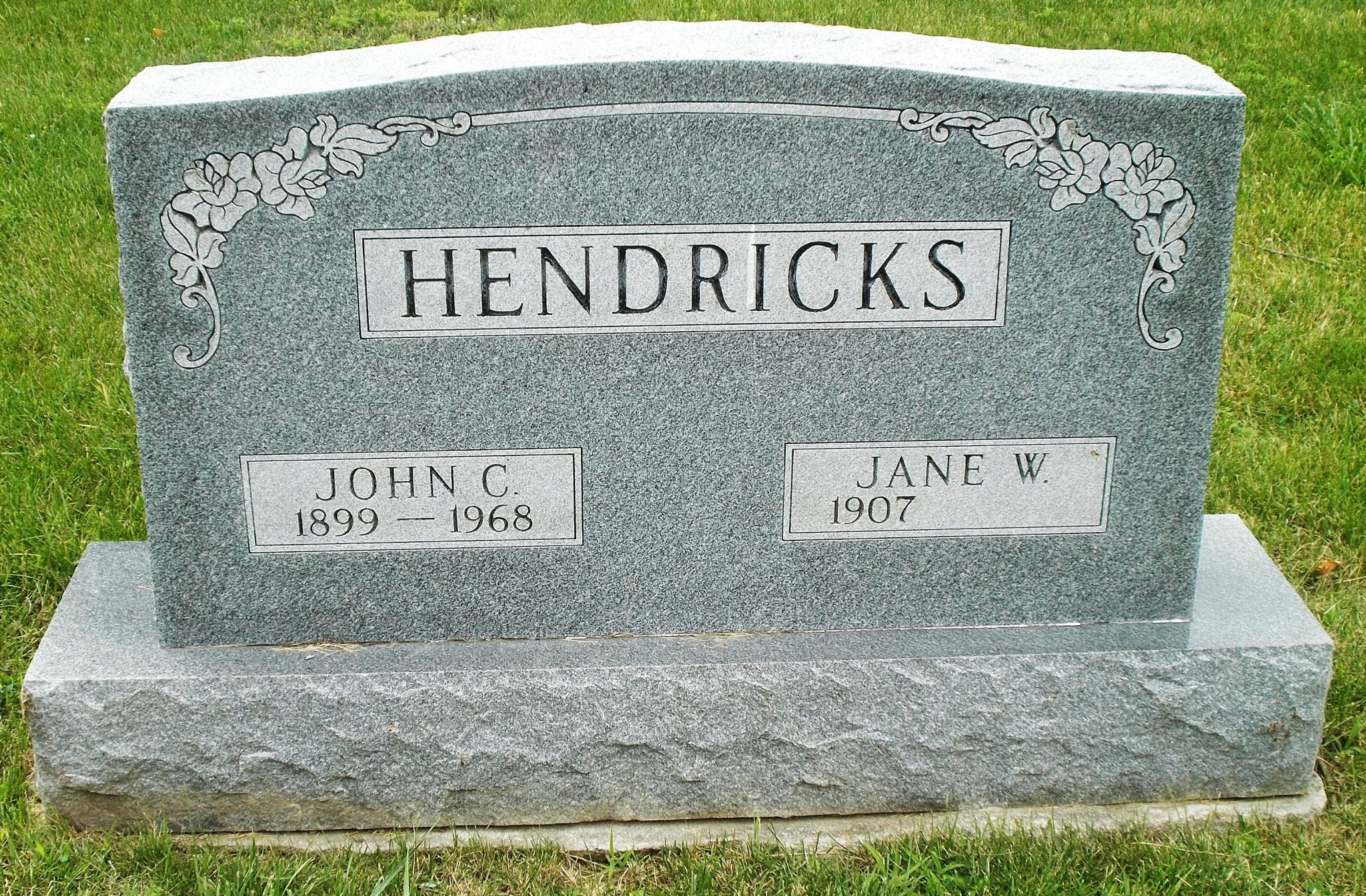 Jane W Hendricks