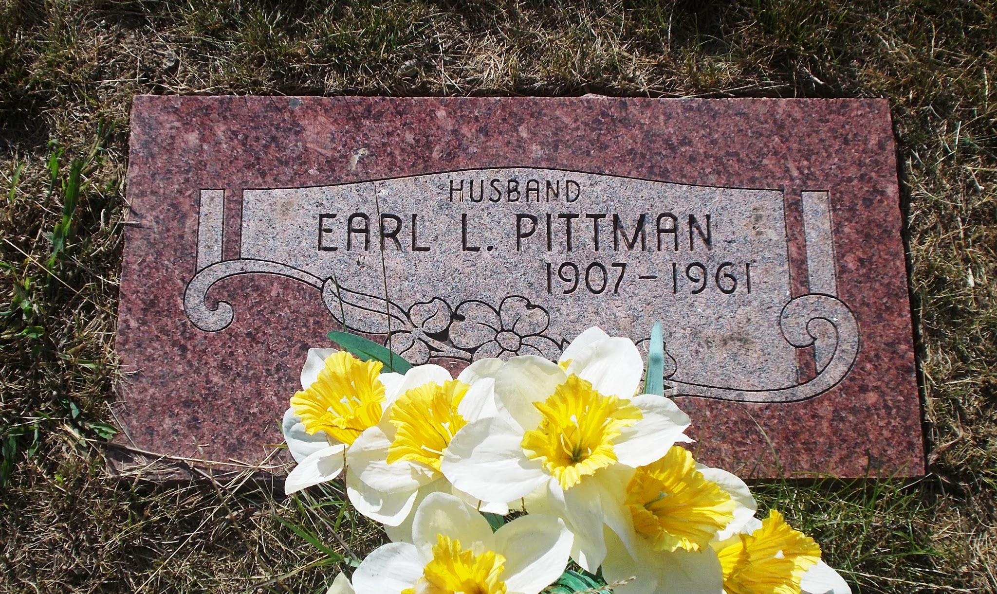 Earl L Pittman