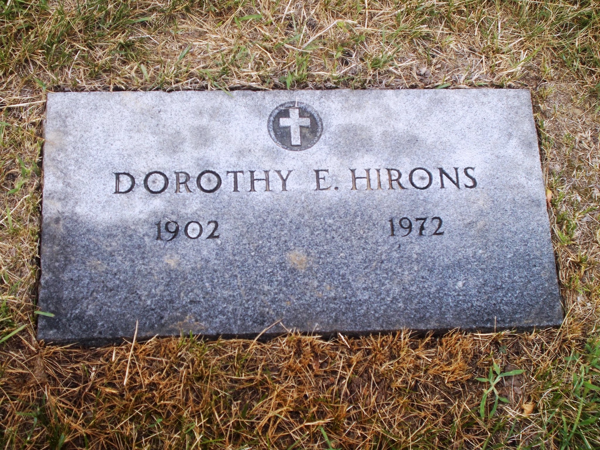Dorothy E Hirons