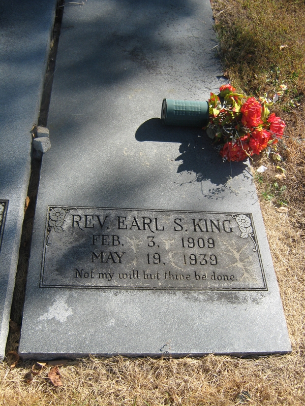 Rev Earl S King