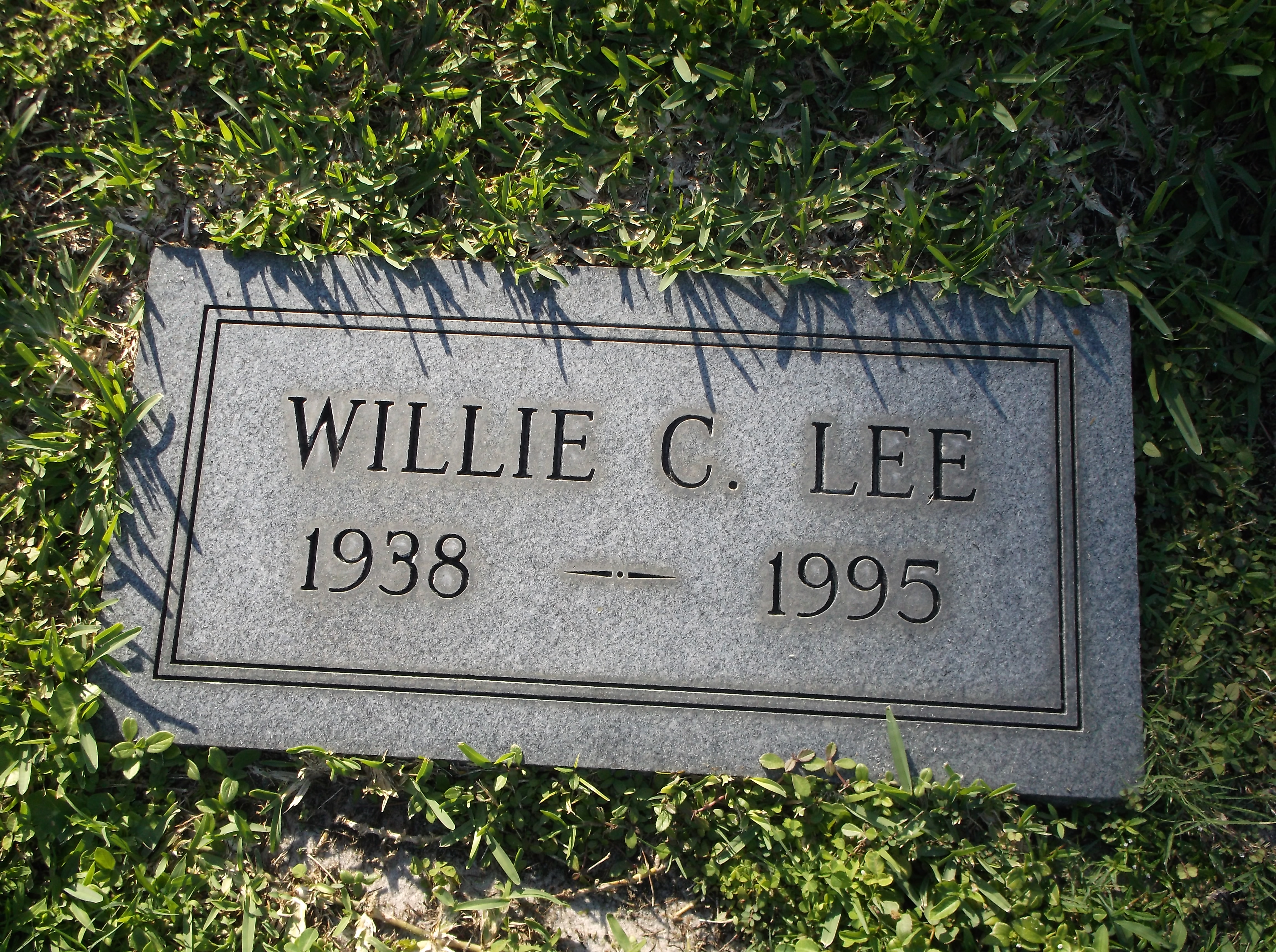Willie C Lee