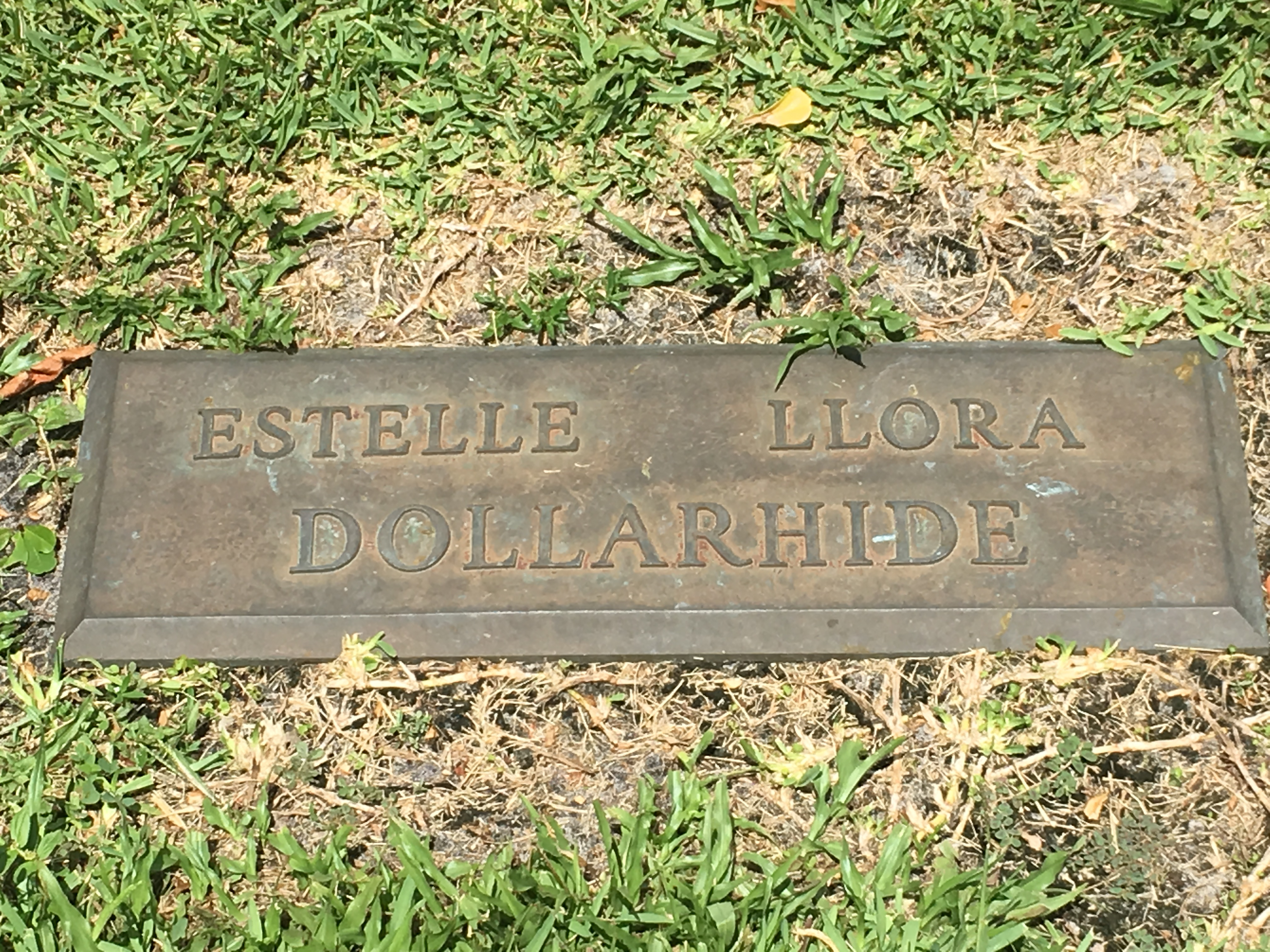 Estelle Llora Dollarhide