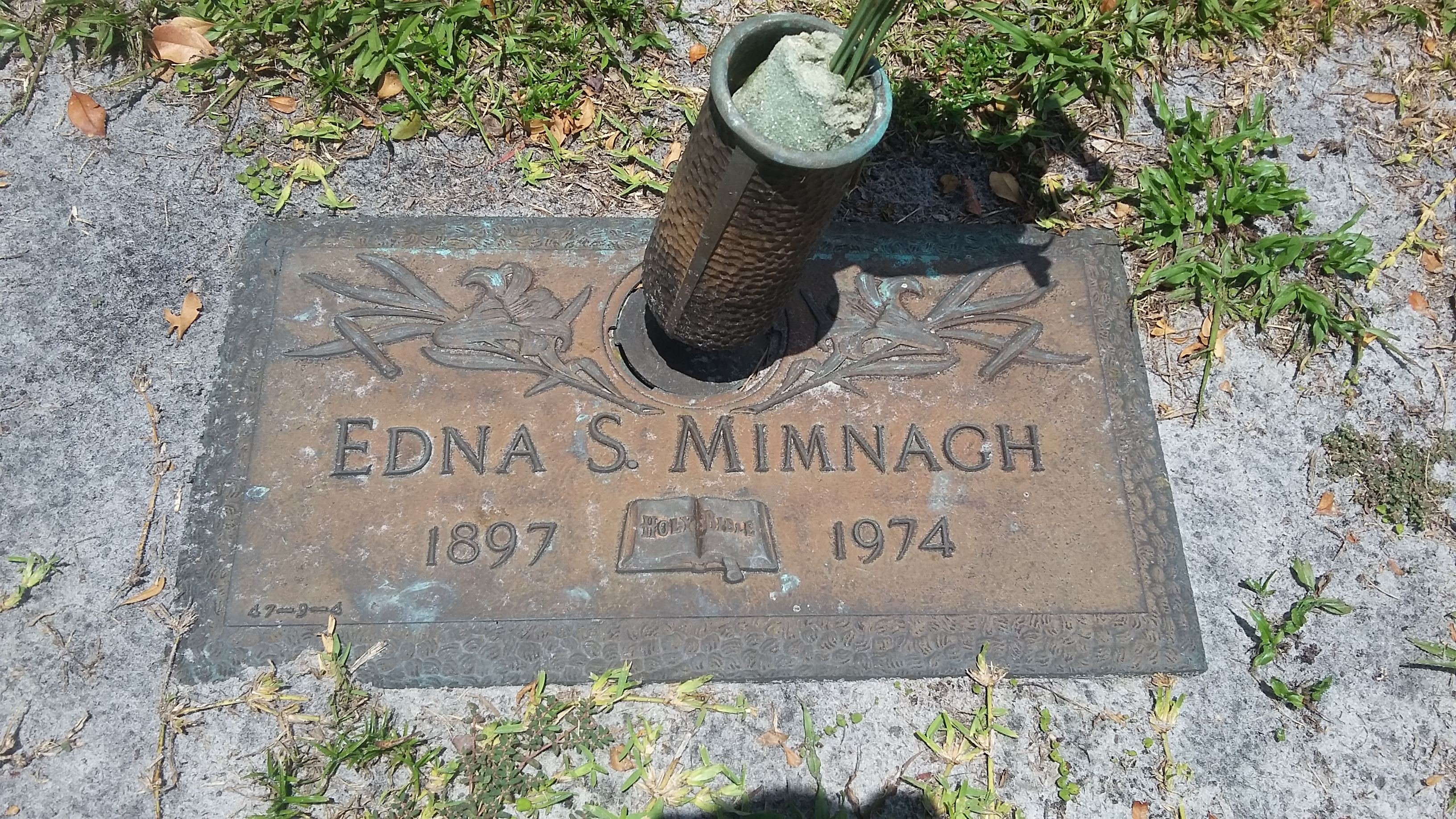 Edna S Mimnagh