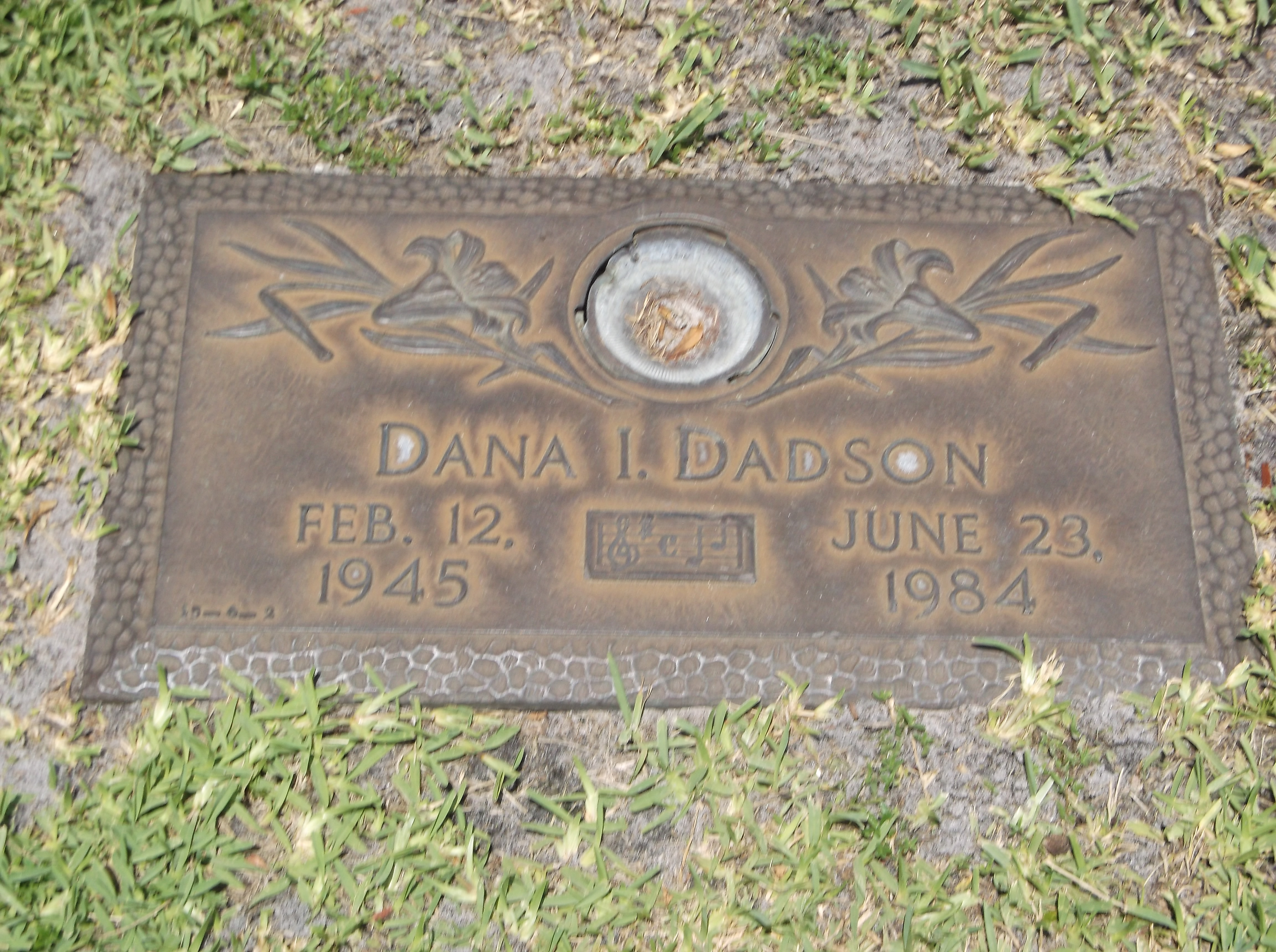 Dana I Dadson