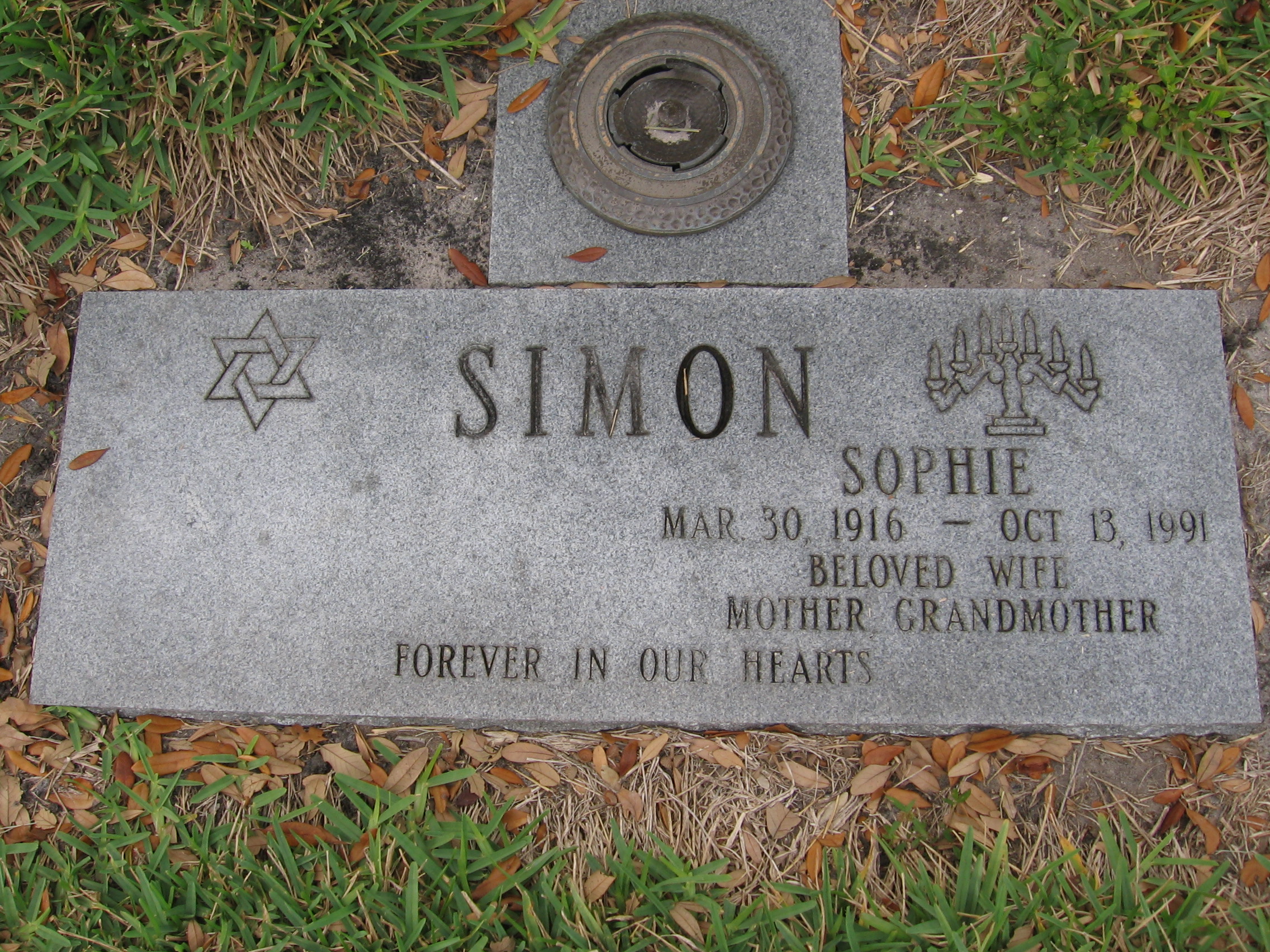 Sophie Simon