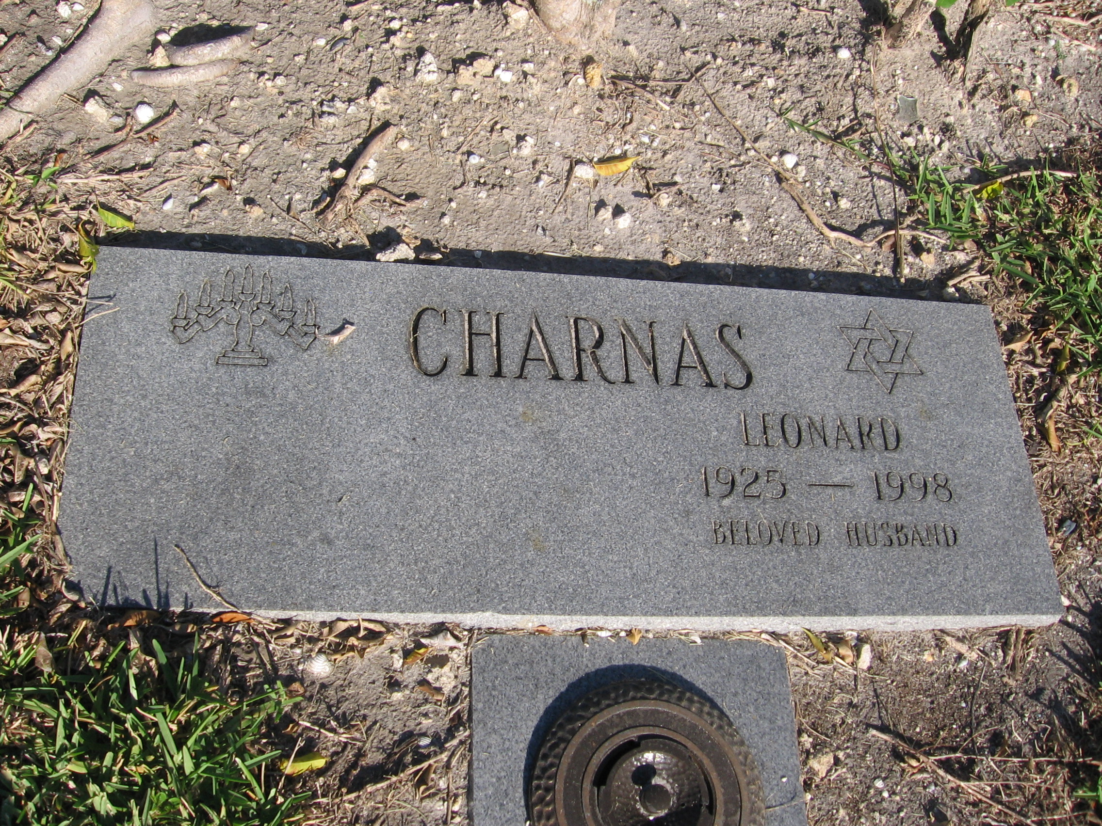 Leonard Charnas