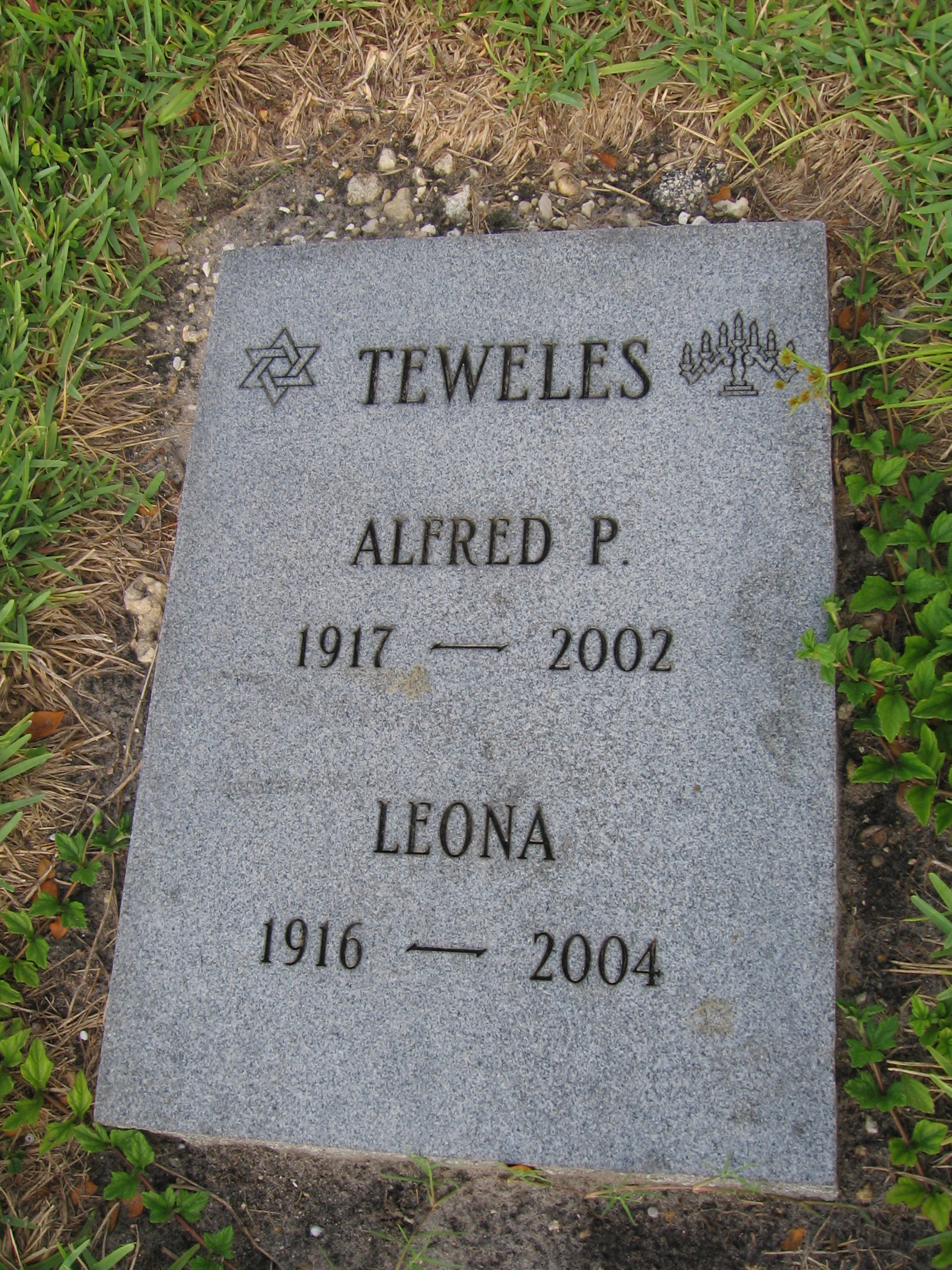 Leona Teweles