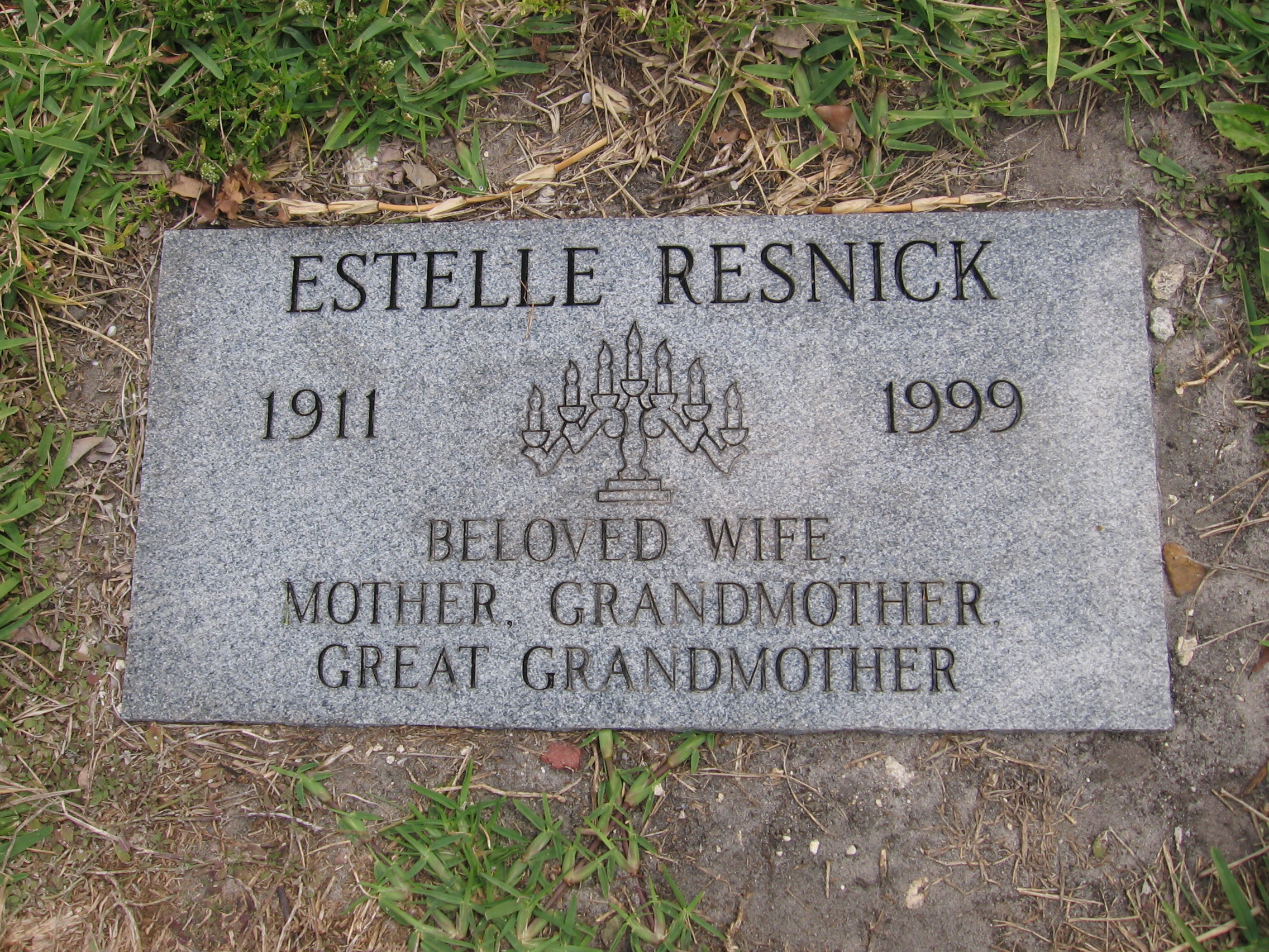 Estelle Resnick