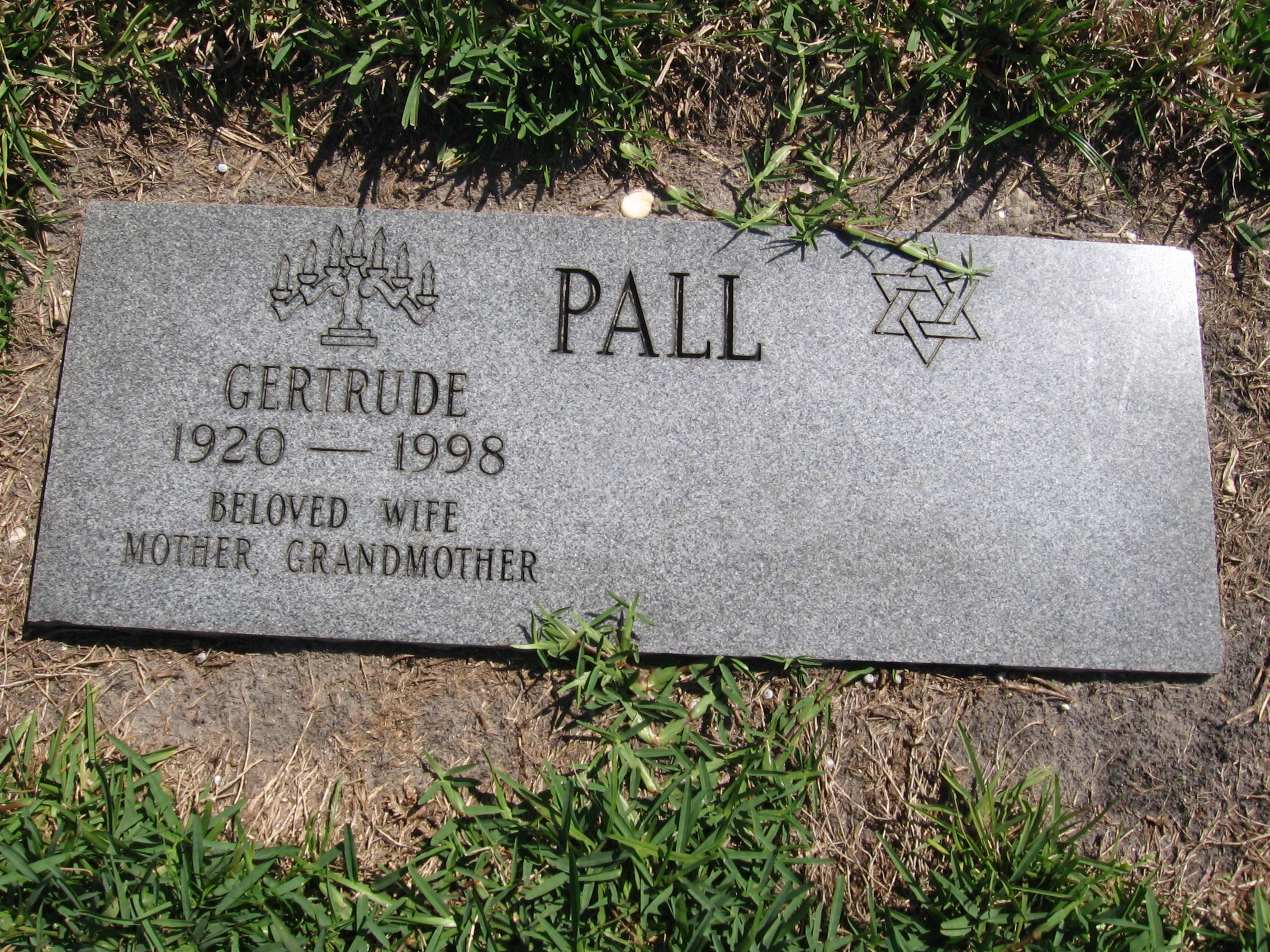 Gertrude Pall