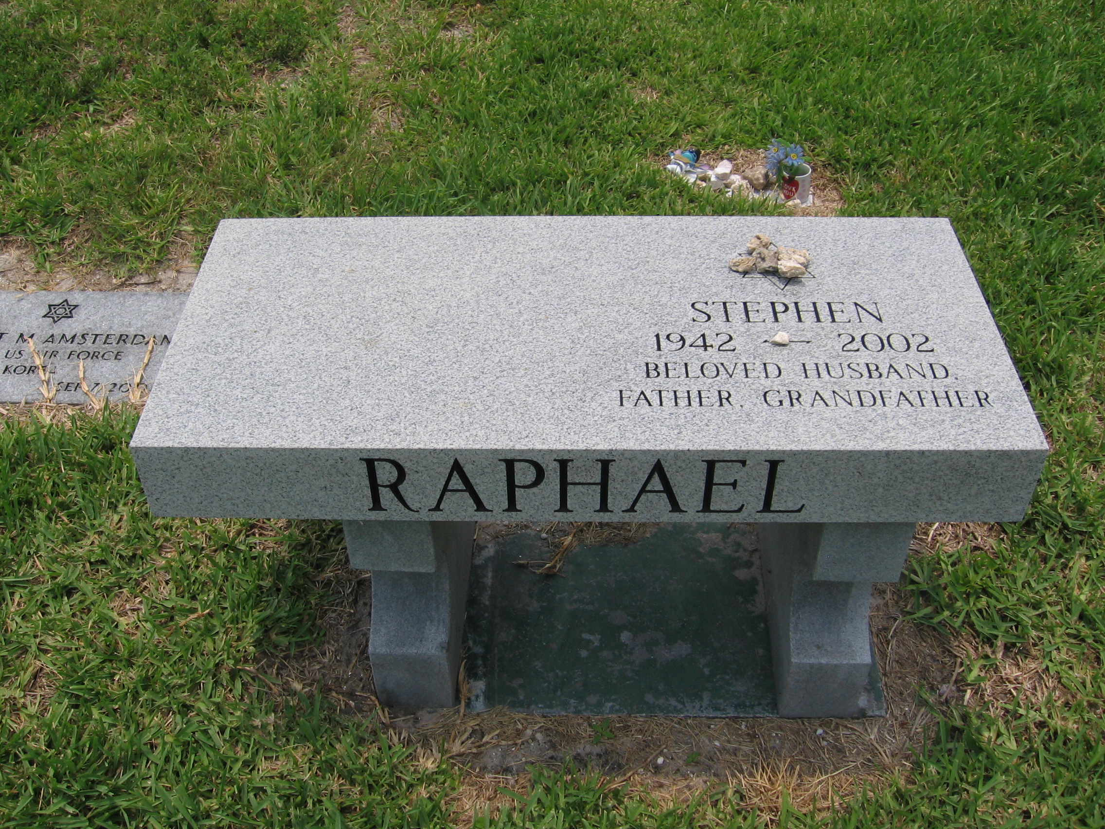 Stephen Raphael