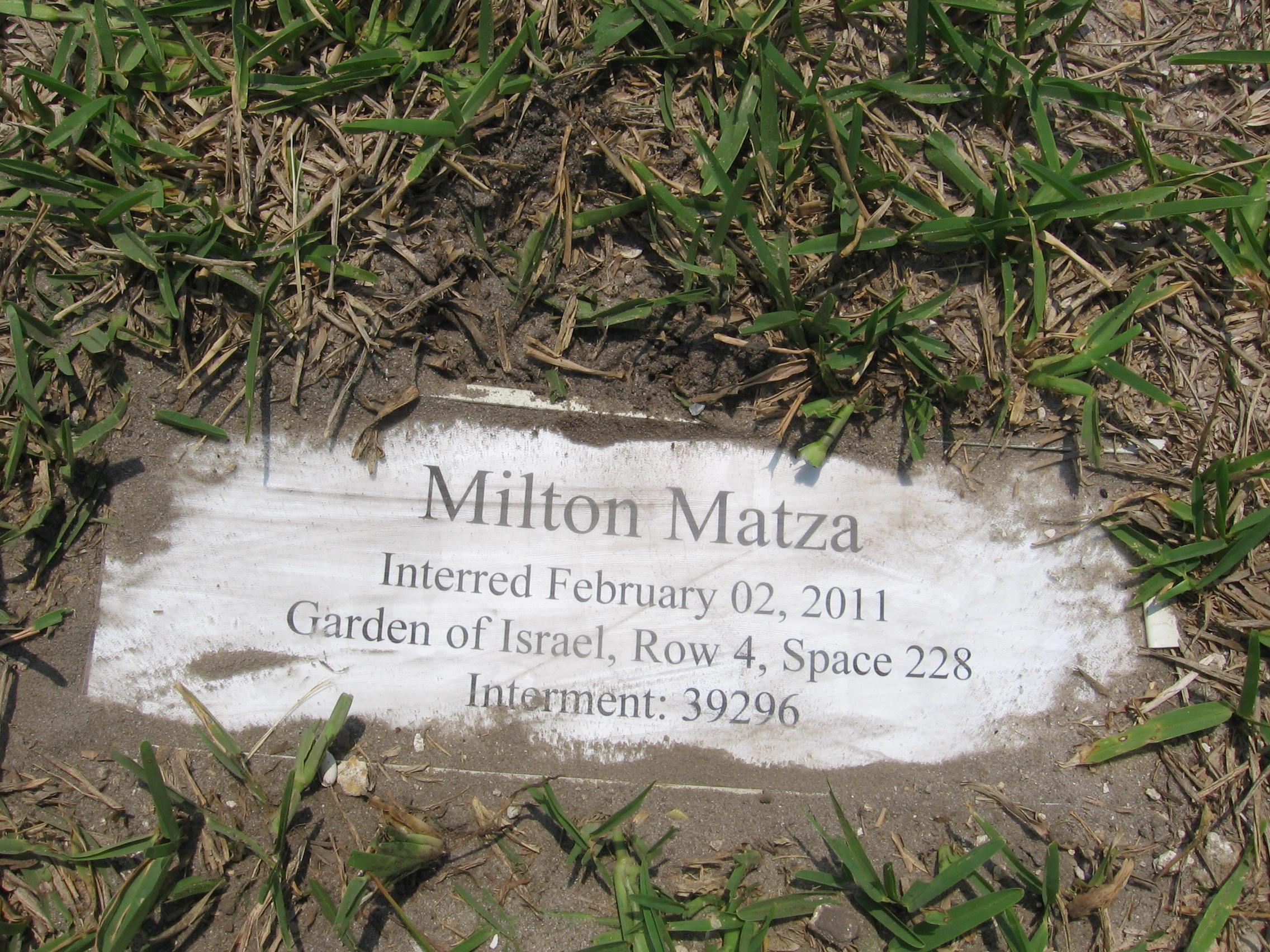 Milton Matza