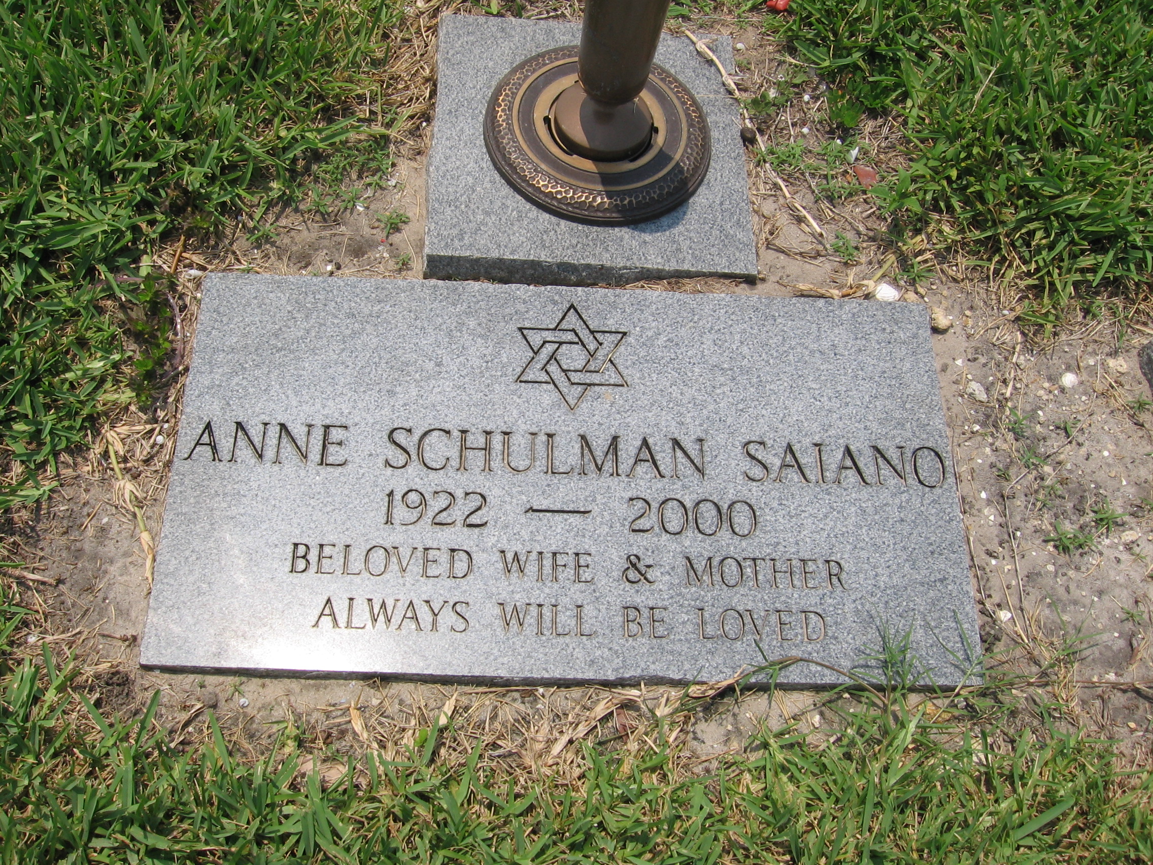 Anne Schulman Saiano