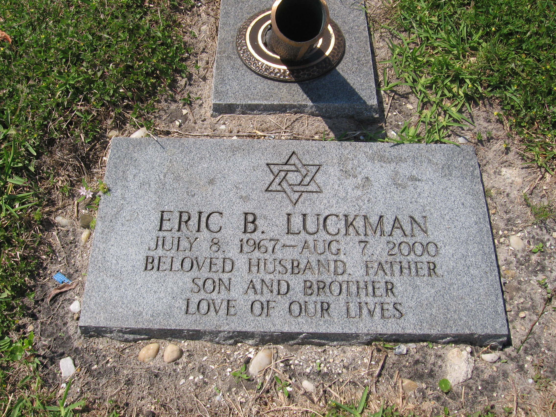 Eric B Luckman