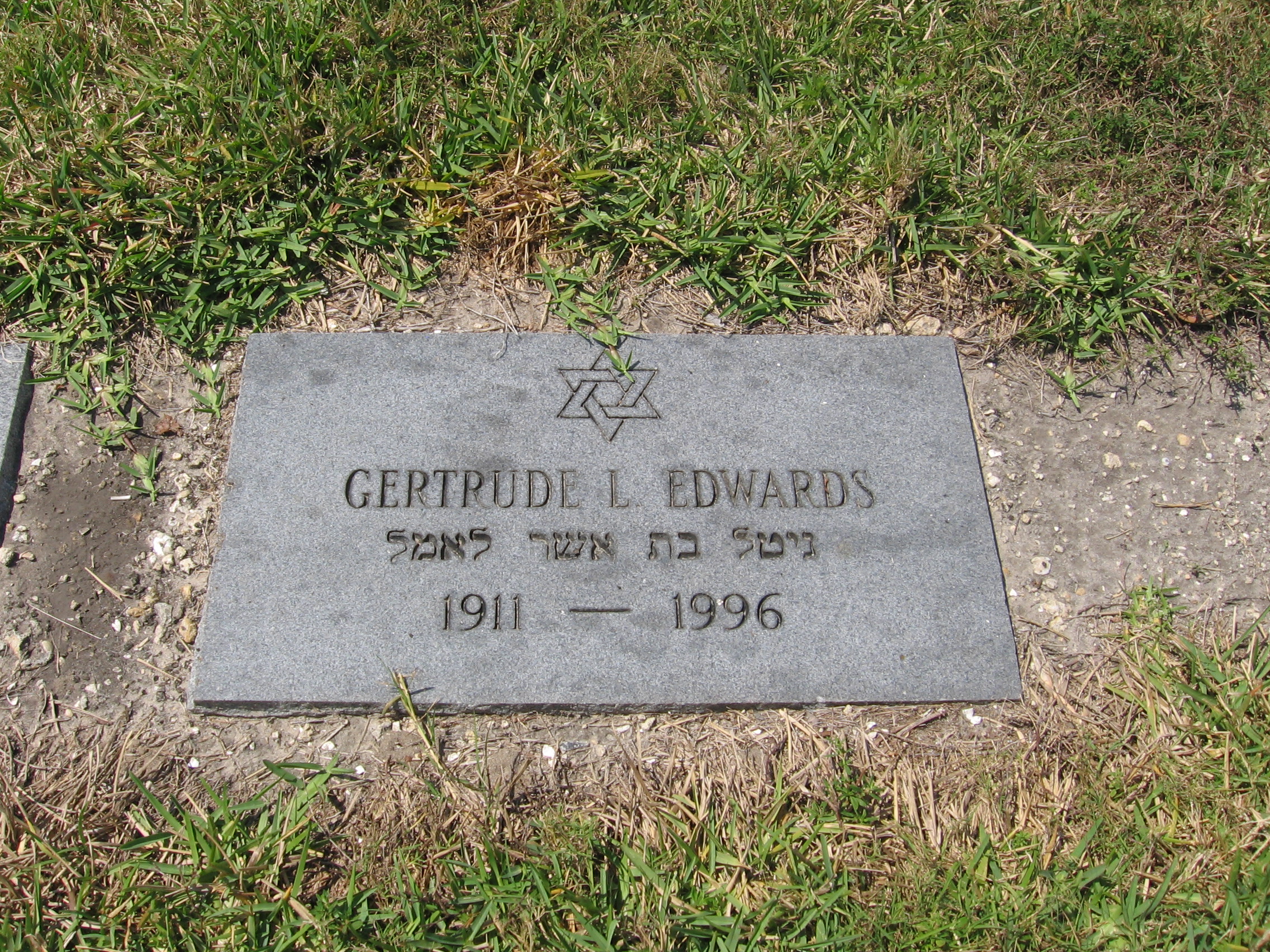 Gertrude L Edwards