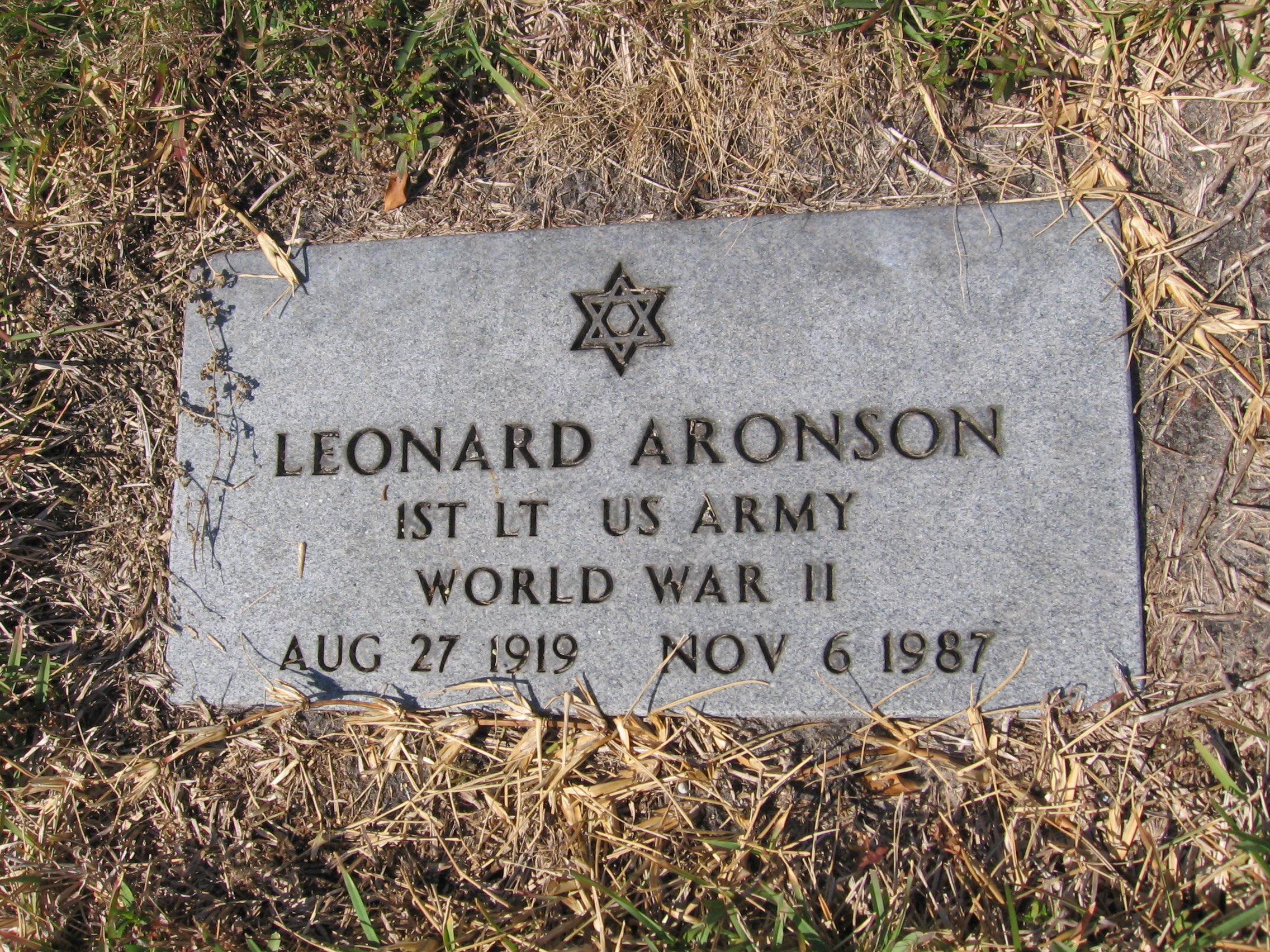 Lieut Leonard Aronson