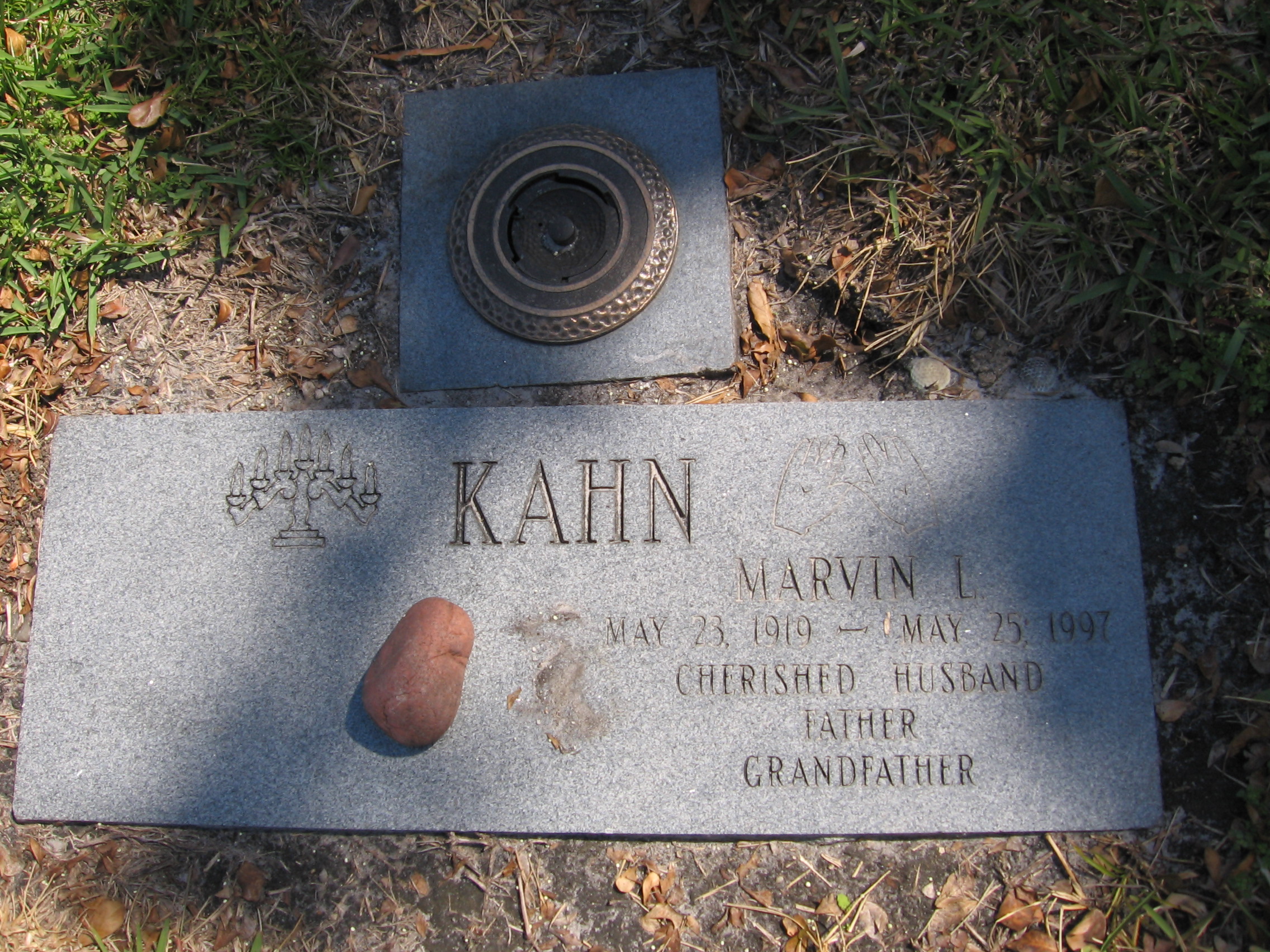 Marvin L Kahn