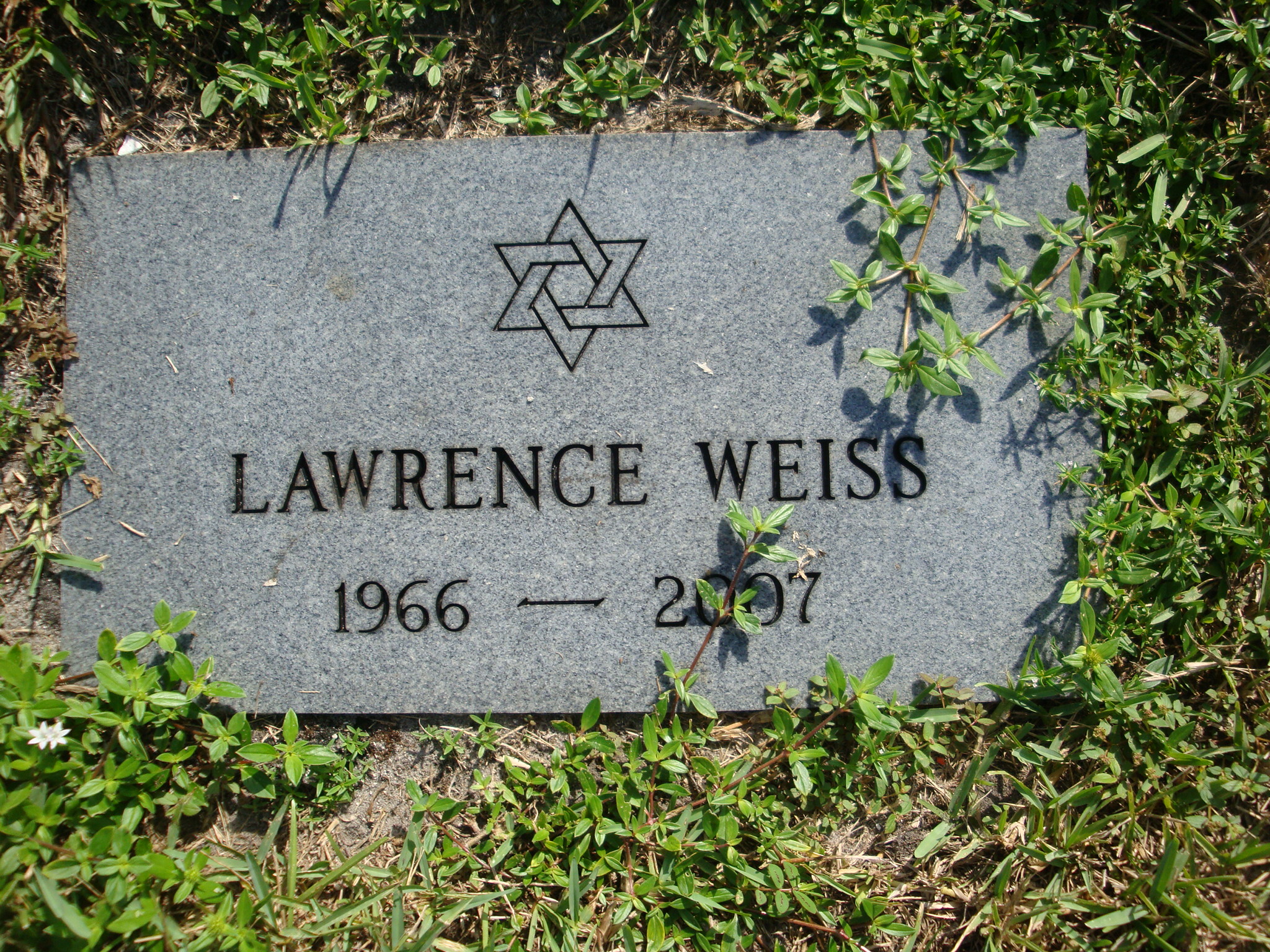 Lawrence Weiss