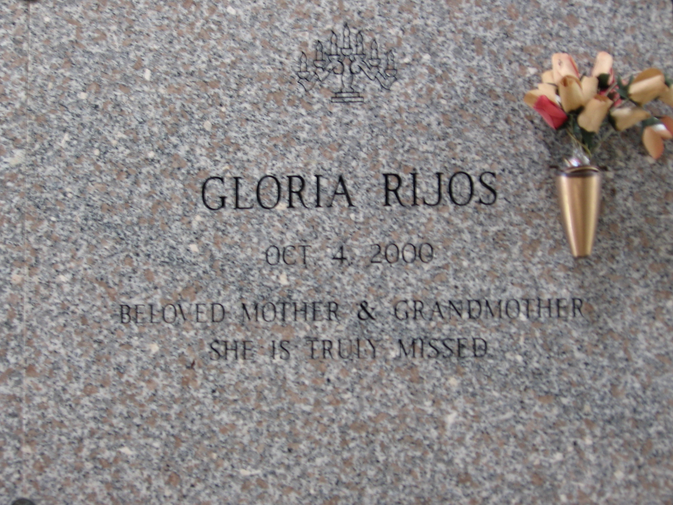 Gloria Rijos