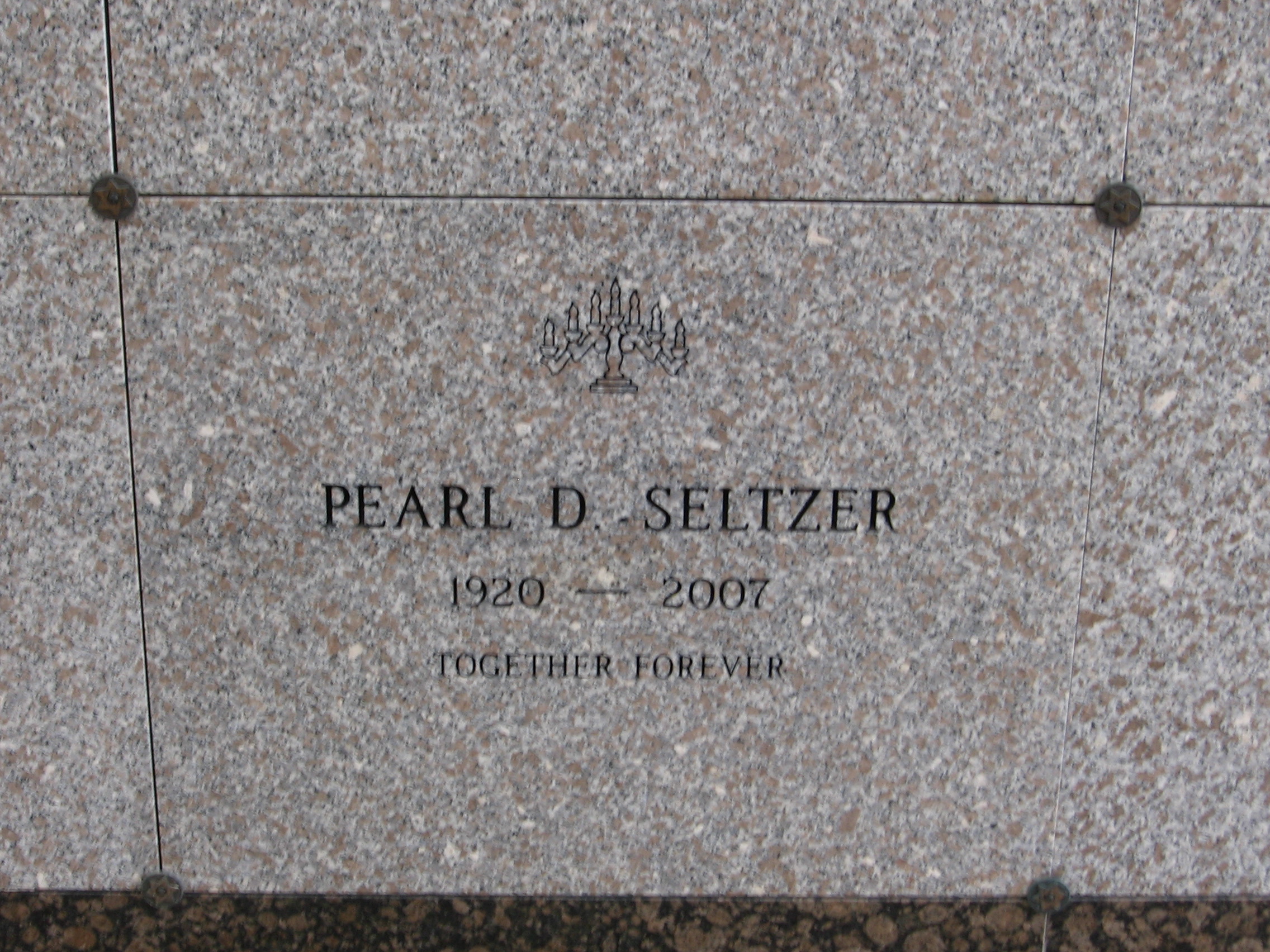 Pearl D Seltzer