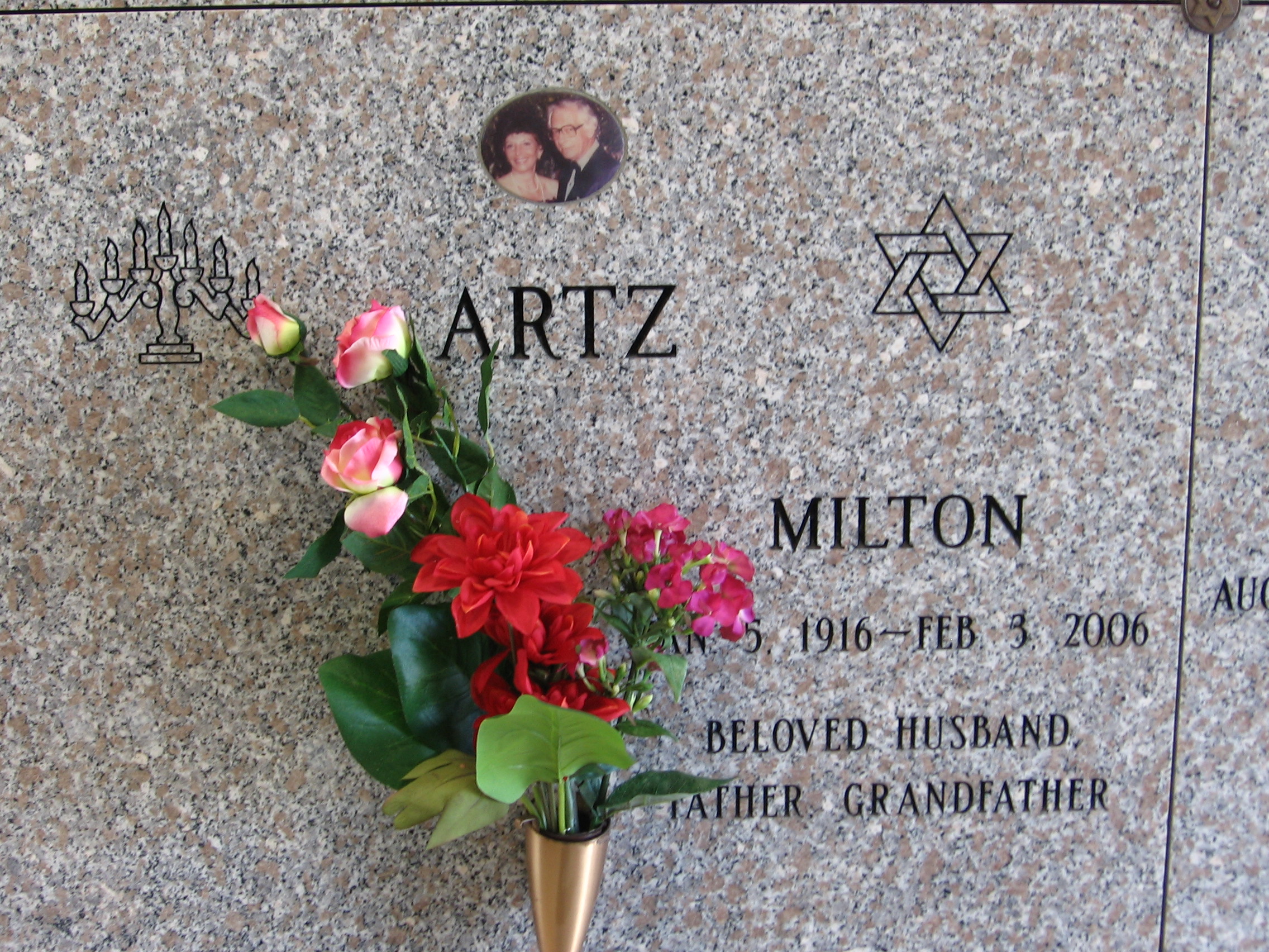 Milton Artz