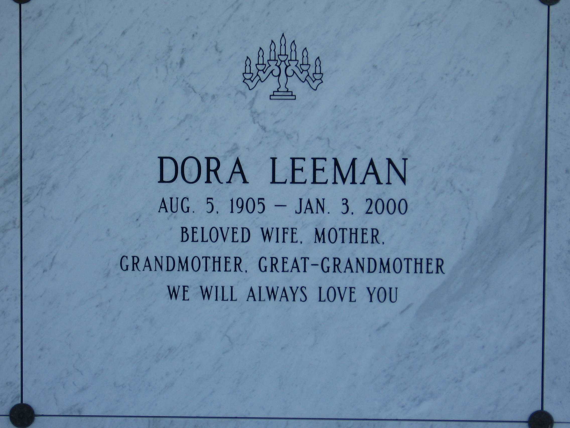 Dora Leeman