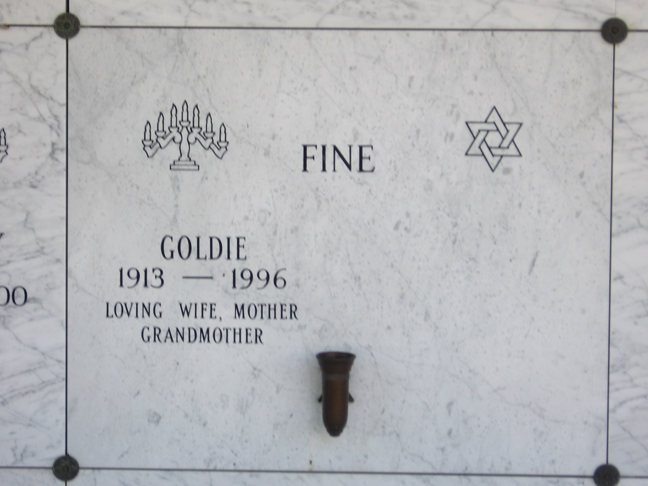 Goldie Fine