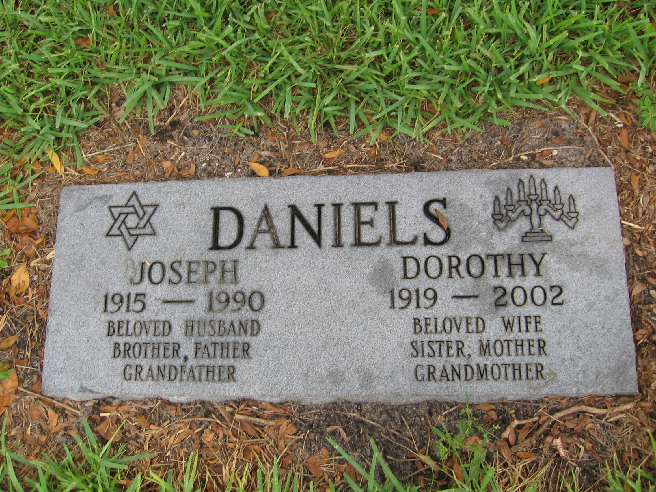 Dorothy Daniels