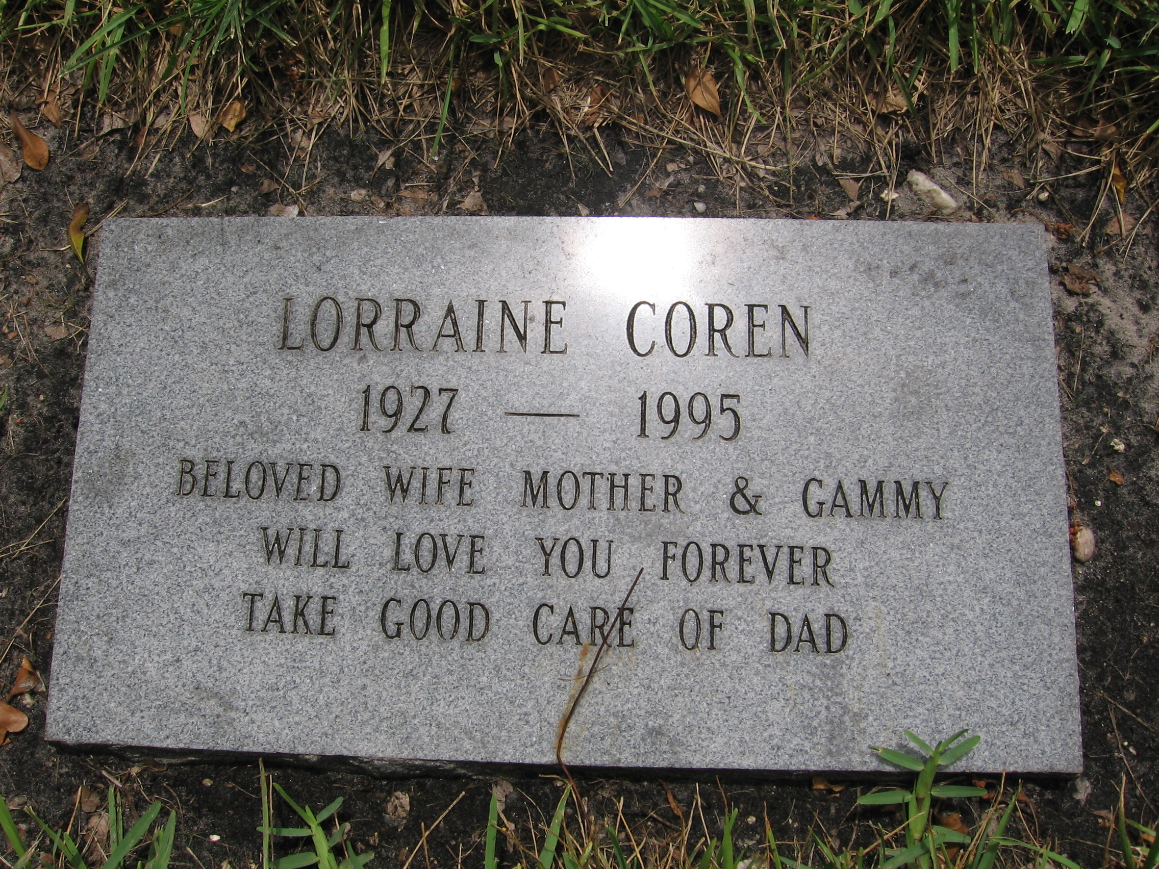 Lorraine Coren