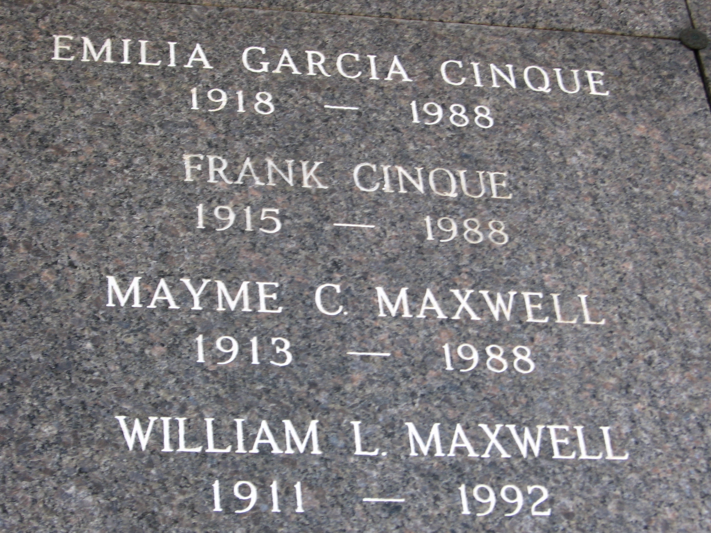 William L Maxwell