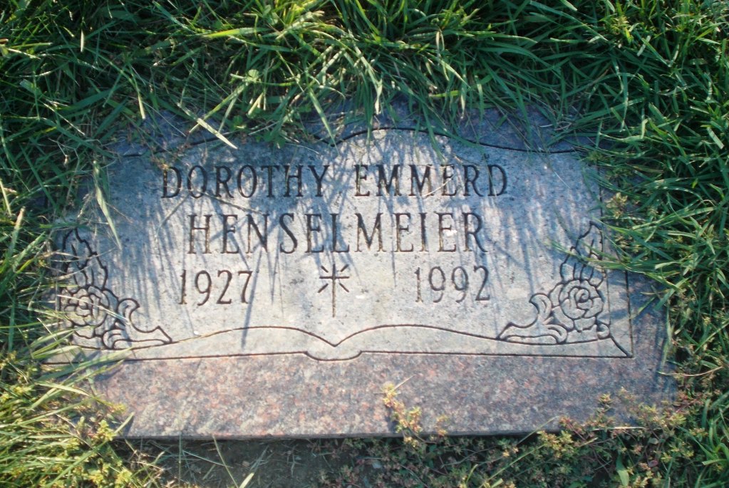 Dorothy Emmerd Henselmeier
