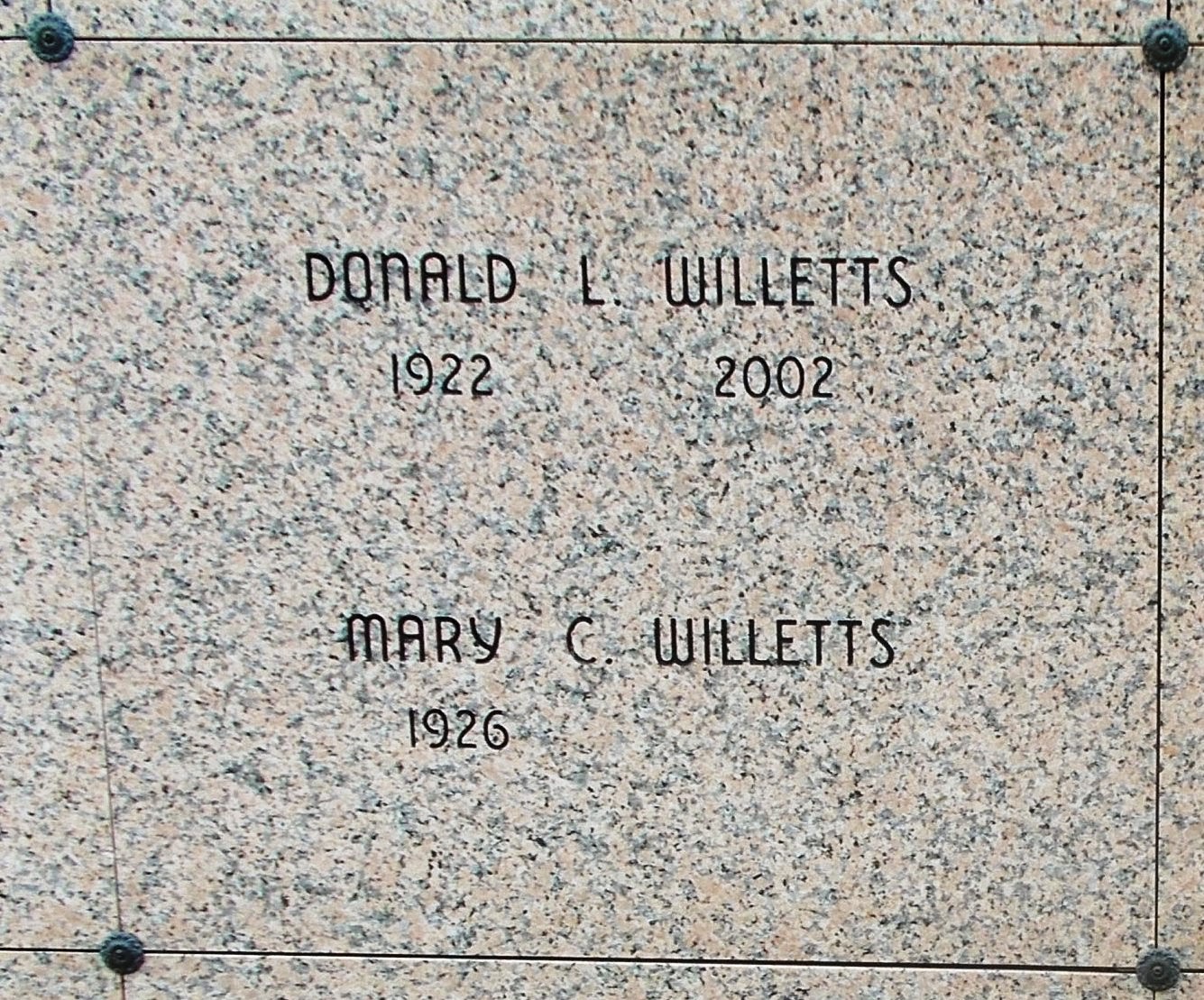 Donald L Willetts