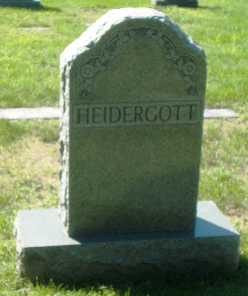 Clarence E Heidergott