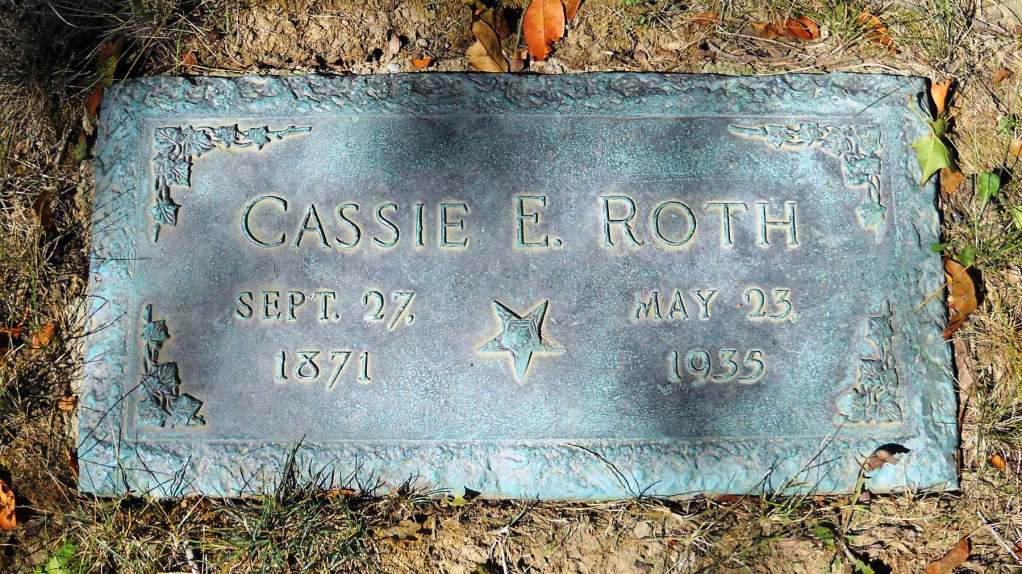Cassie E Roth