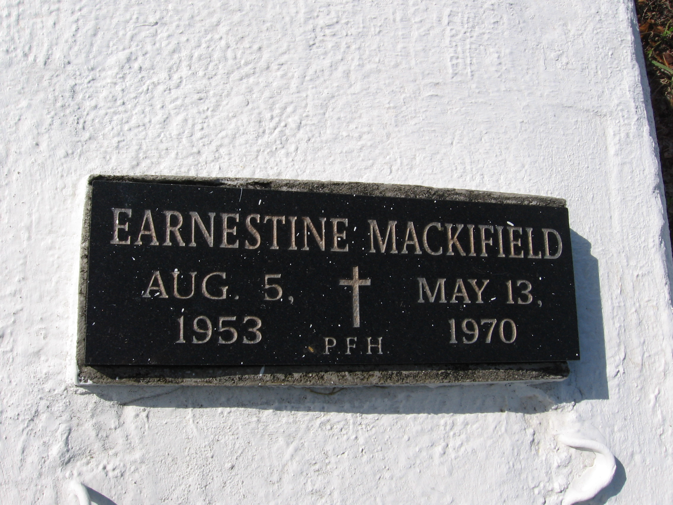 Earnestine Mackfield