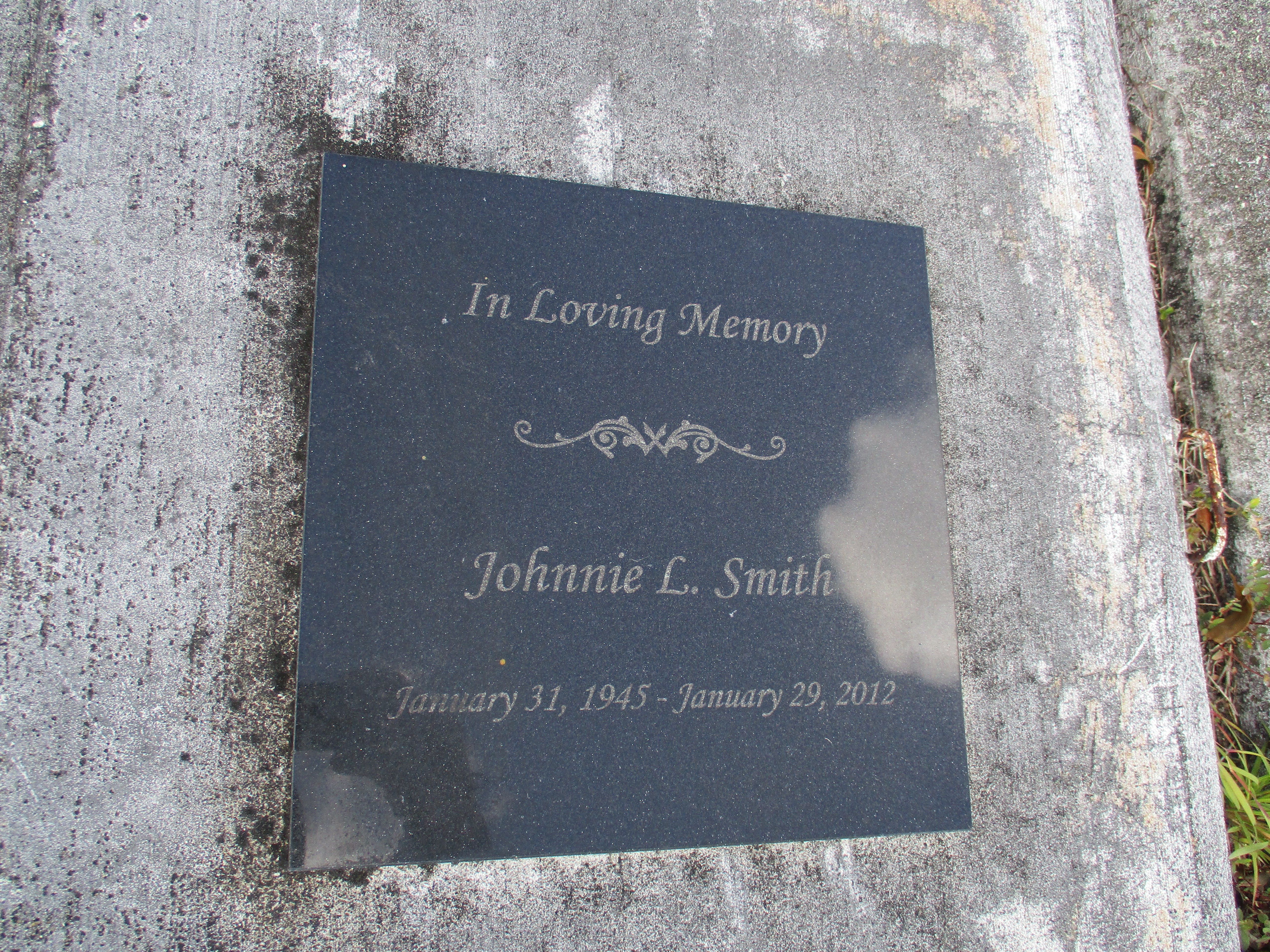 Johnnie L Smith
