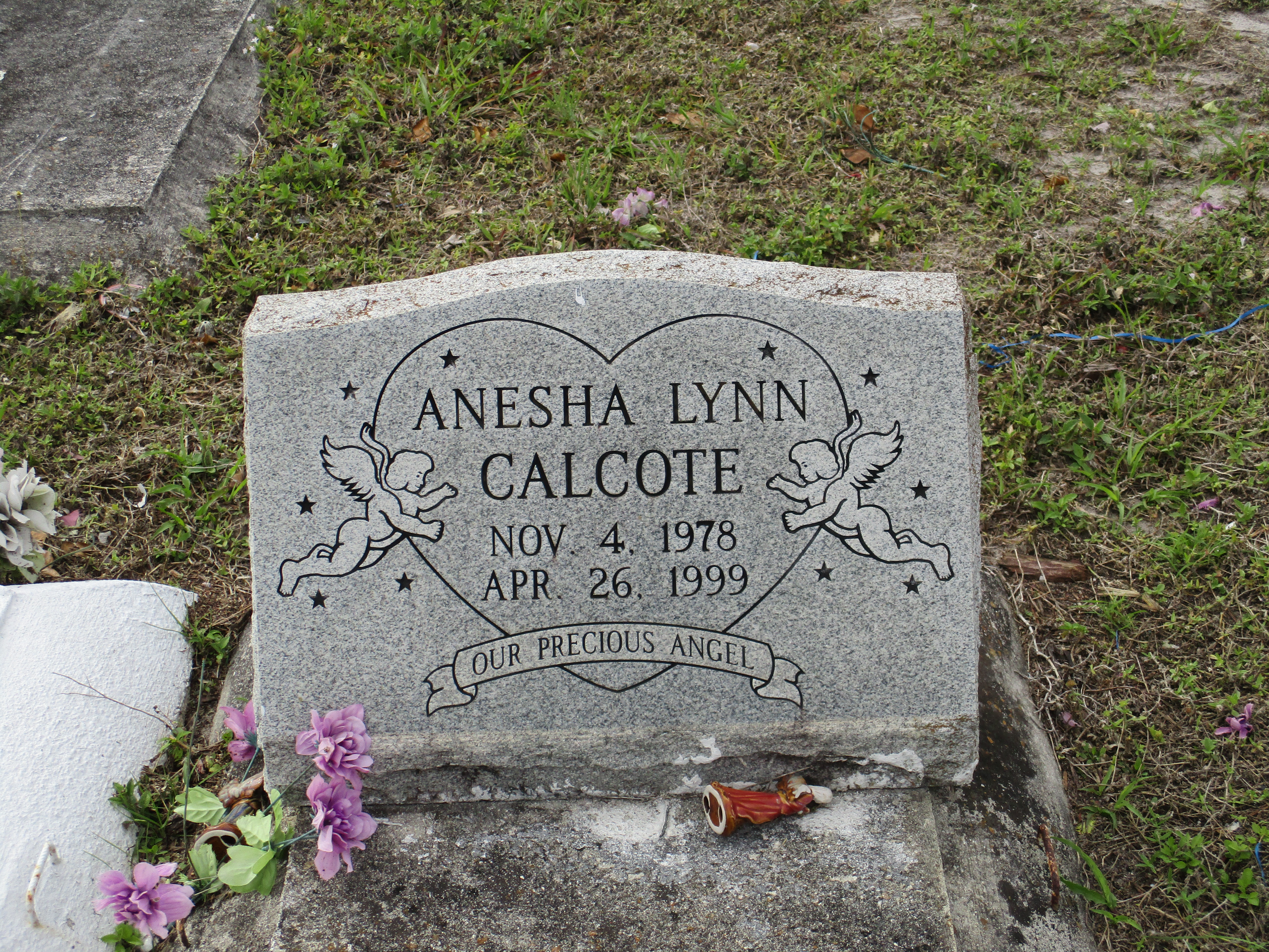 Anesha Lynn Calcote